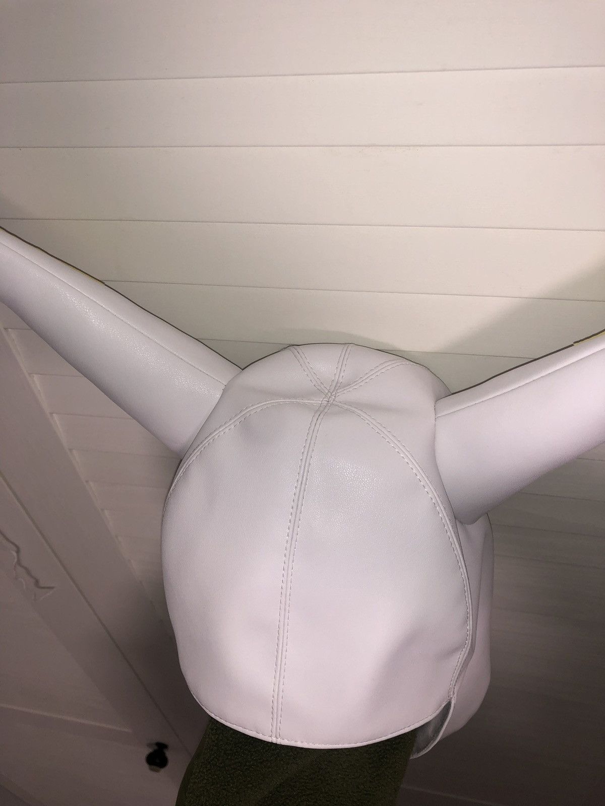 Playboi Carti White Devil Horns Hat (Playboi Carti, Ecco2k’s style) Size ONE SIZE - 9 Thumbnail