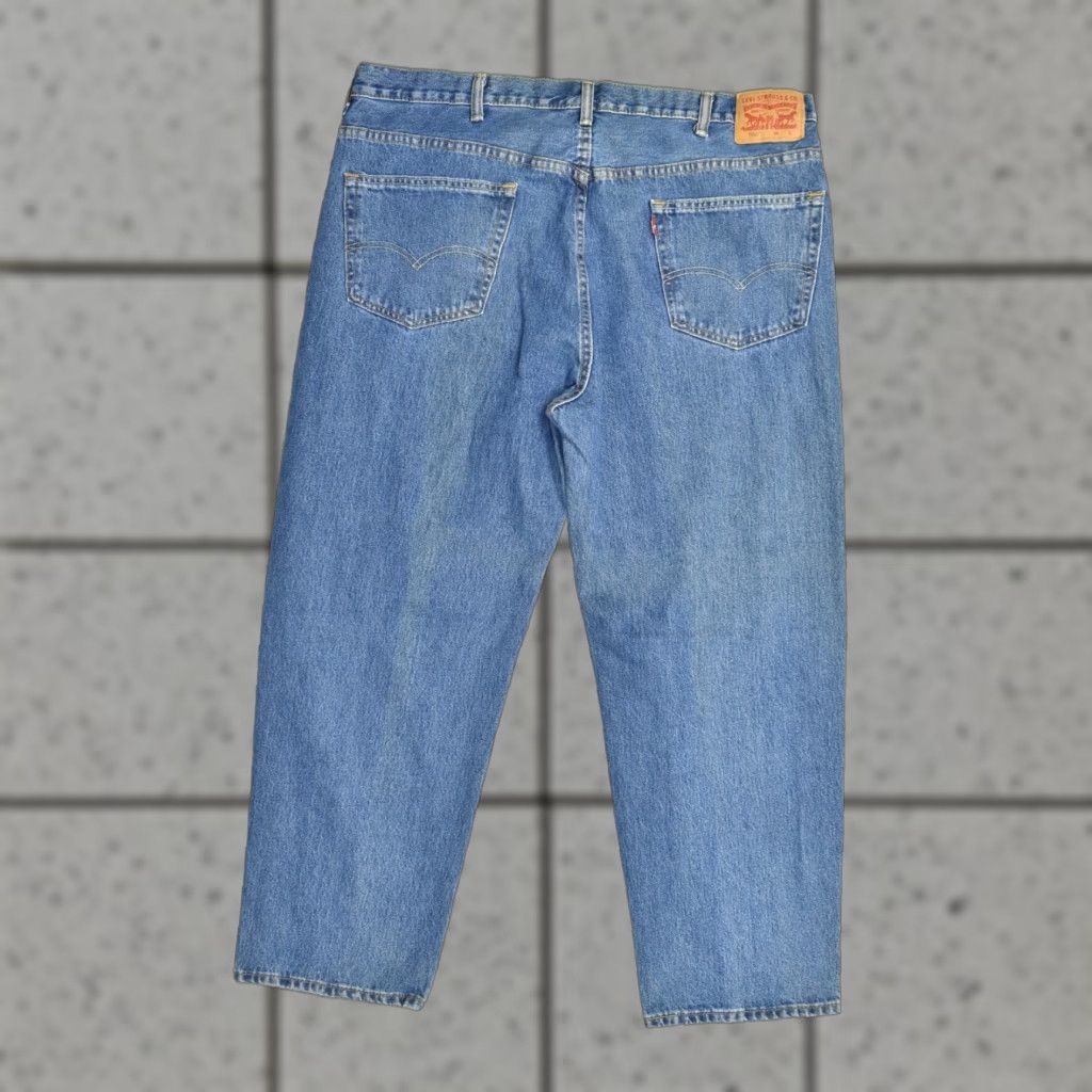 Levi's Levi's 550 Relaxed Fit Jeans Men's Medium Wash Denim W44 L30 100% Cotton Regular Straight 5-Pocket Blue Denim Jeans Mens Size US 44 / EU 60 - 1 Thumbnail