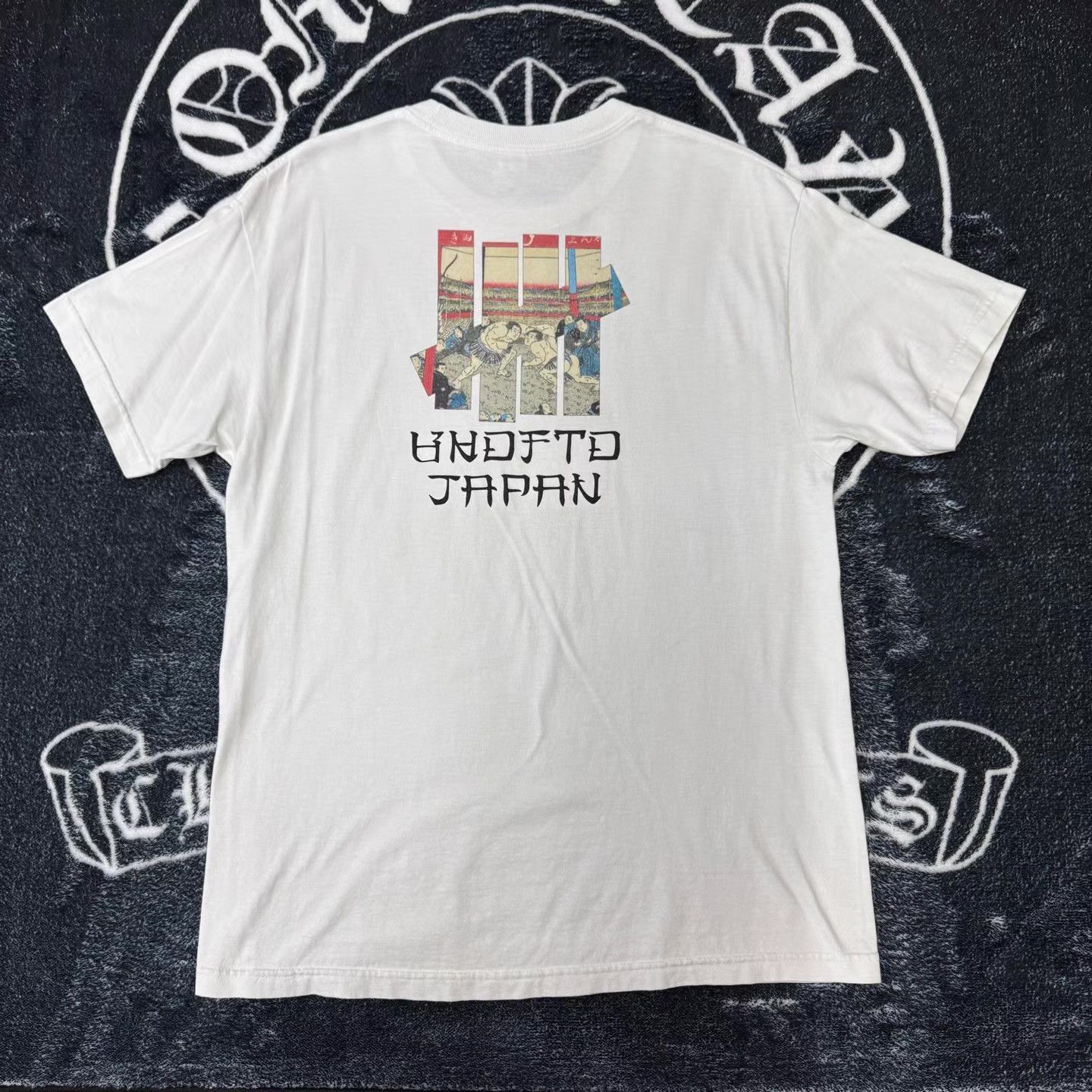 Undefeated UNDEFEATED Japan Limited Sumo White Short Sleeve Tee Q10 Size US L / EU 52-54 / 3 - 2 Thumbnail