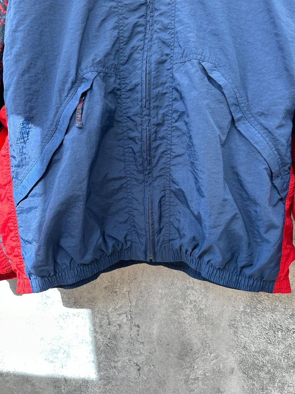 Nike × Vintage Nike Vintage 90s Light Nylon Jacket Windbreaker Retro Size US L / EU 52-54 / 3 - 9 Thumbnail