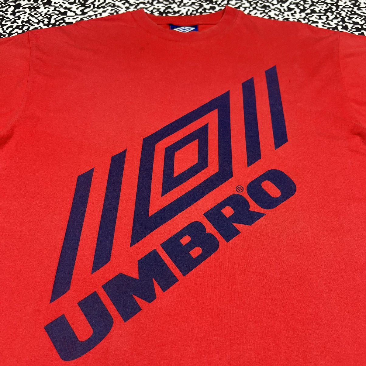 Umbro Vintage 90s UMBRO Big Logo Retro Style Casual Boxy T-shirt Size US XL / EU 56 / 4 - 4 Thumbnail