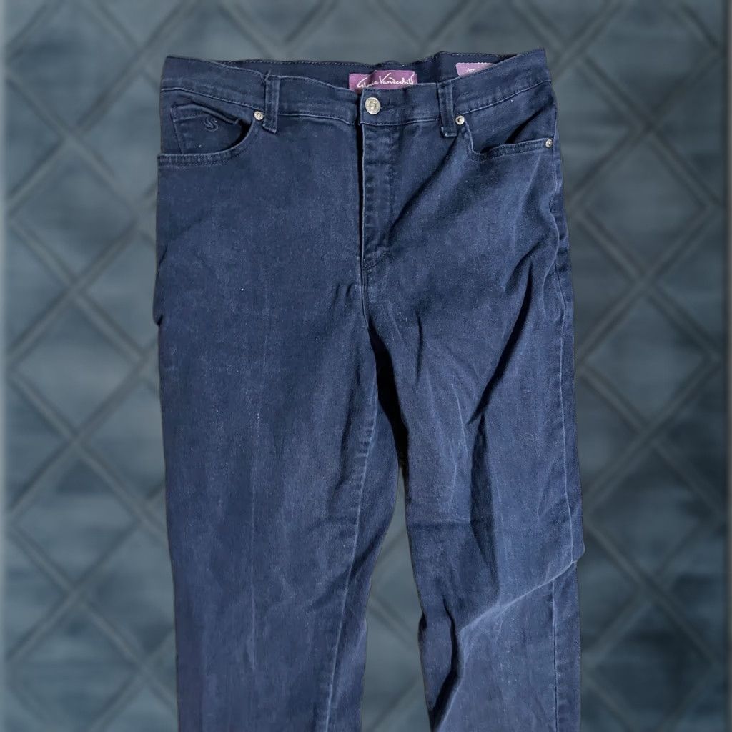 Gloria Vanderbilt Gloria Vanderbilt Jeans Women Regular 10 Navy Blue Straight Gloria Vanderbilt Amanda Jeans Size 32" / US 10 / IT 46 - 1 Thumbnail