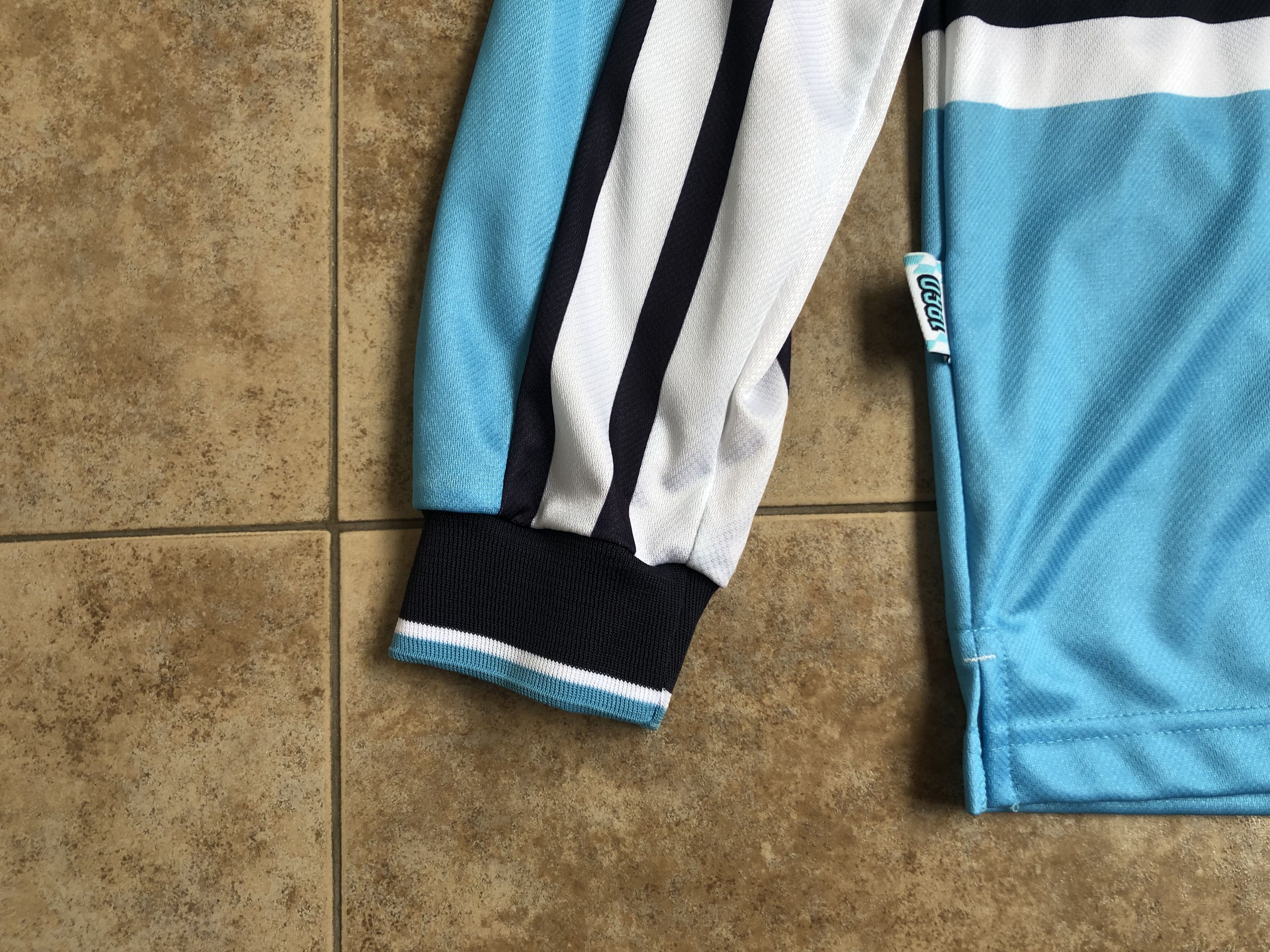 Nike 1860 Munich Home football shirt 1997-1998 Size S Size US S / EU 44-46 / 1 - 5 Thumbnail