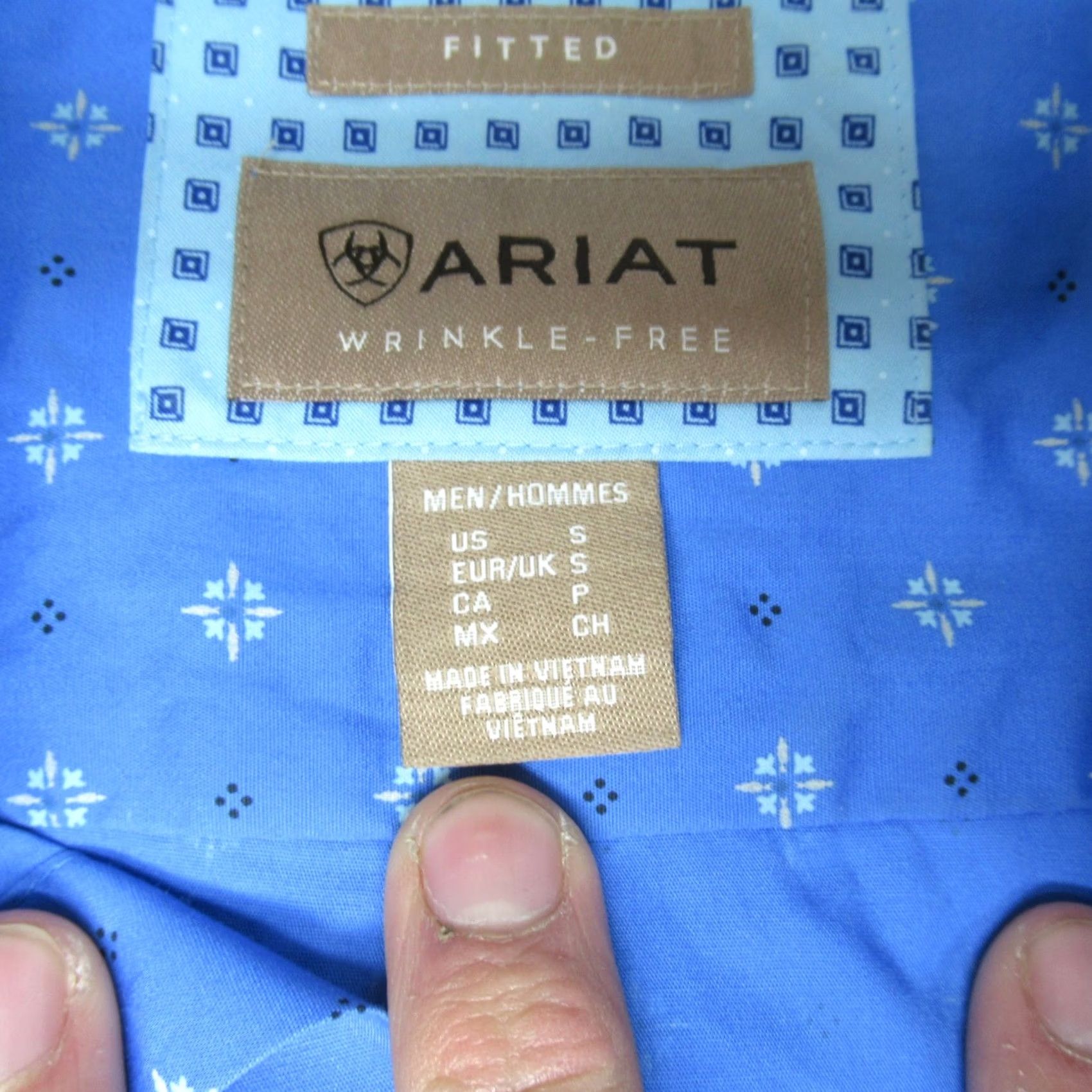 Ariat Ariat Shirt Men S Small Blue Geometric Fitted Long Sleeve Wrinkle Resistant Button-Up with Pockets Size US S / EU 44-46 / 1 - 4 Thumbnail