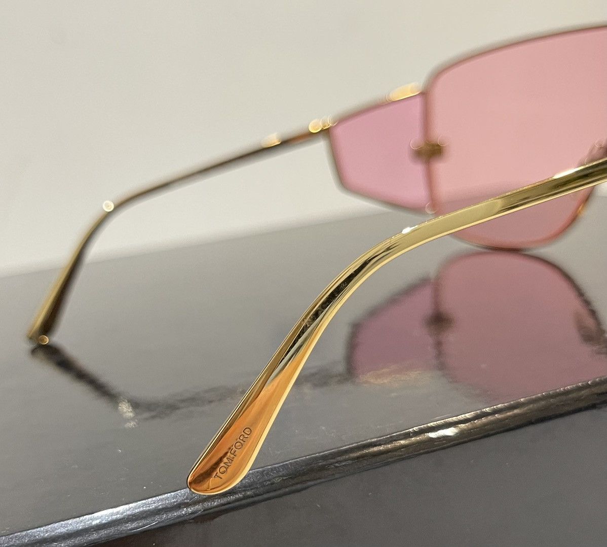 Tom Ford Tom Ford Pink Unisex Sunglasses Kim Kardashian Size ONE SIZE - 3 Thumbnail