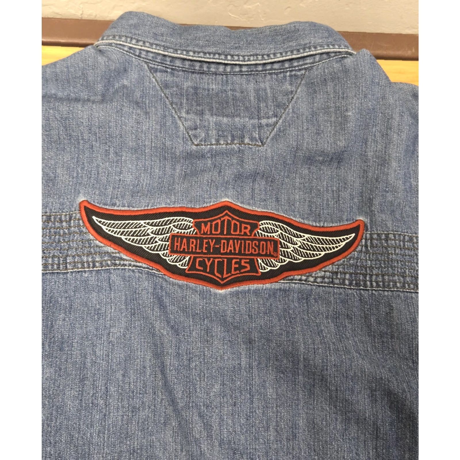 Harley Davidson VINTAGE Harley-Davidson Shirt Mens 2XL Blue Denim Button-Up Embroidered Biker Motorcycle Shirt Size US XXL / EU 58 / 5 - 7 Thumbnail