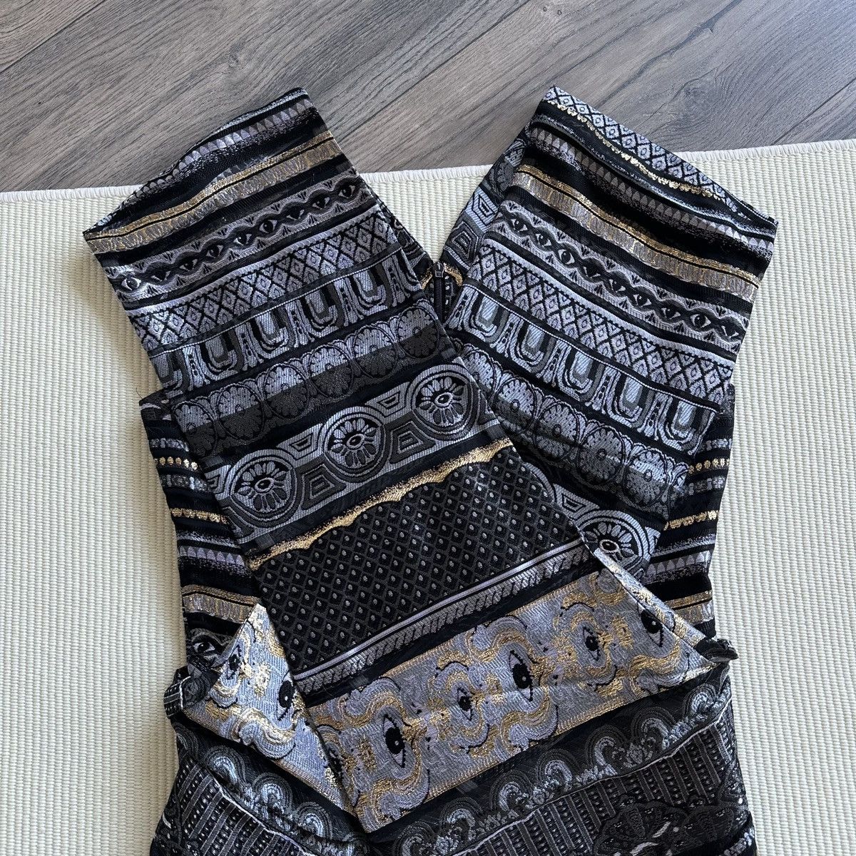 Kenzo KENZO Iconic Egyptian Motif Silver/Gold Jacquard Mini Dress Size S / US 4 / IT 40 - 3 Thumbnail