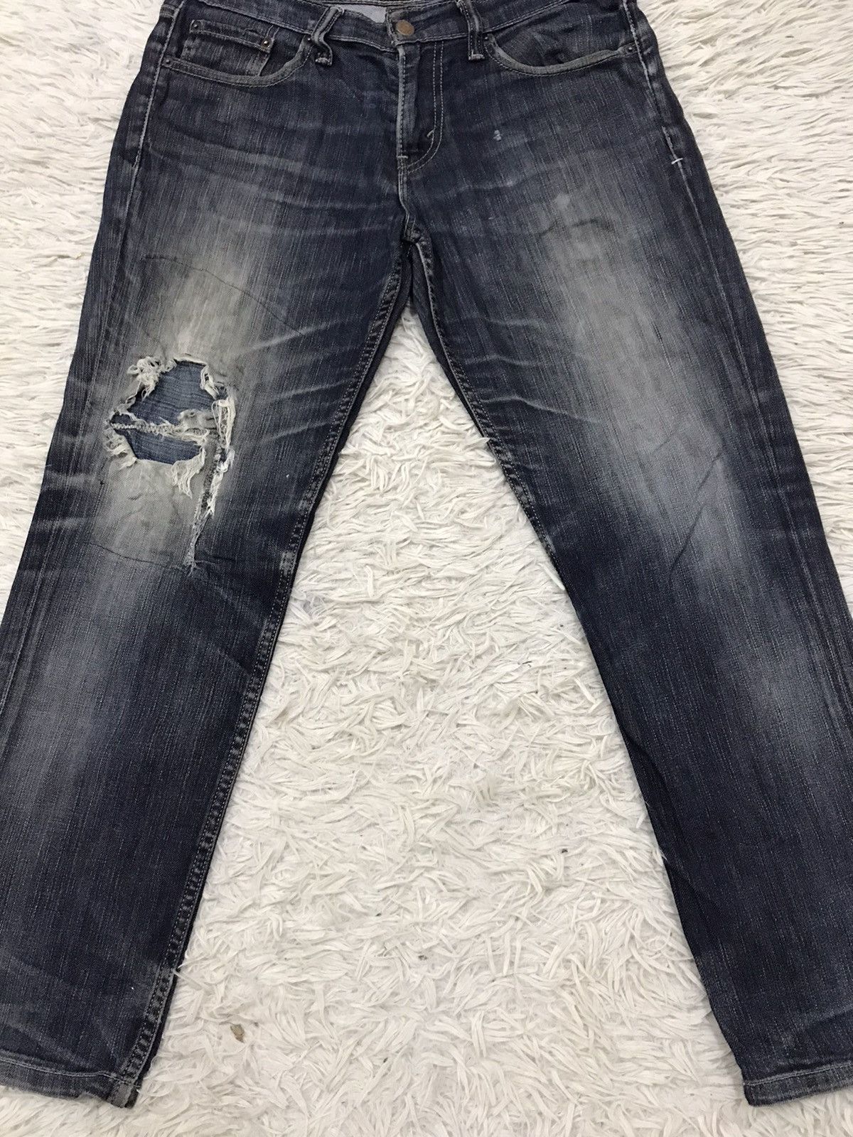 Levi's Vintage Clothing Vintage Levis Slim Tapered Distressed Denim Jeans Size US 31 - 3 Thumbnail
