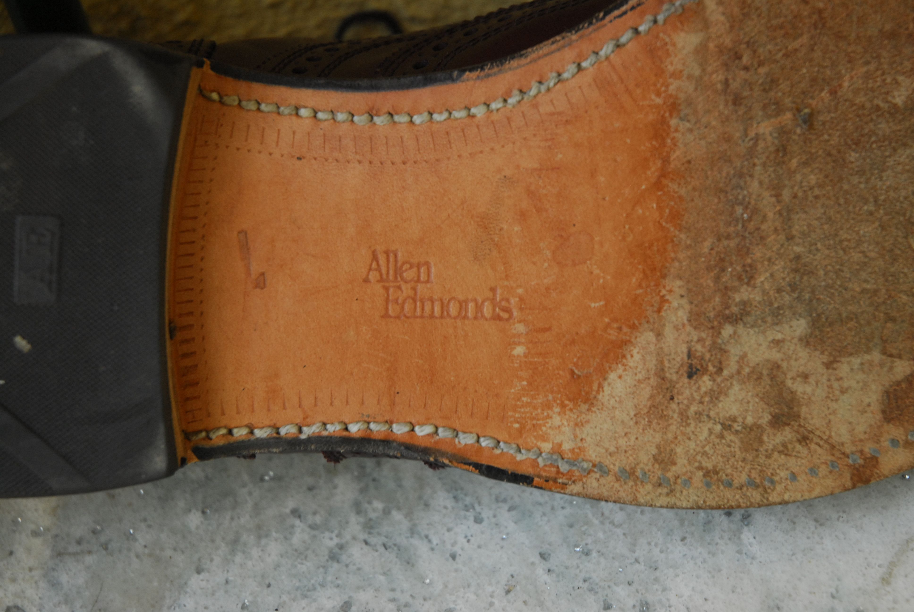 Allen Edmonds Allen Edmonds McAllister wingtips Made in USA oxford ...