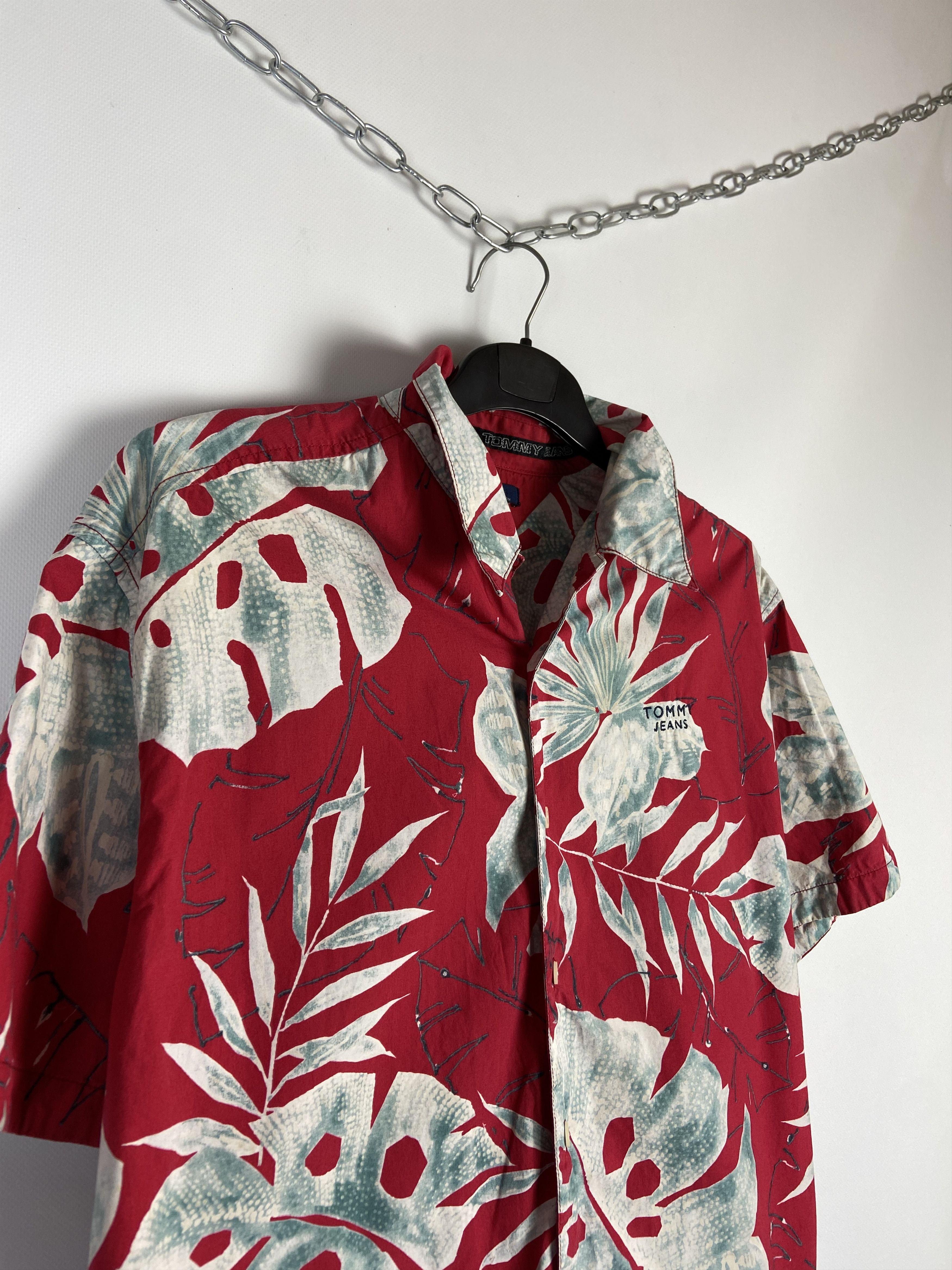 Tommy Hilfiger Vintage Tommy Hilfiger Crazy Aloha Hawaiian Shirt Size US L / EU 52-54 / 3 - 4 Thumbnail