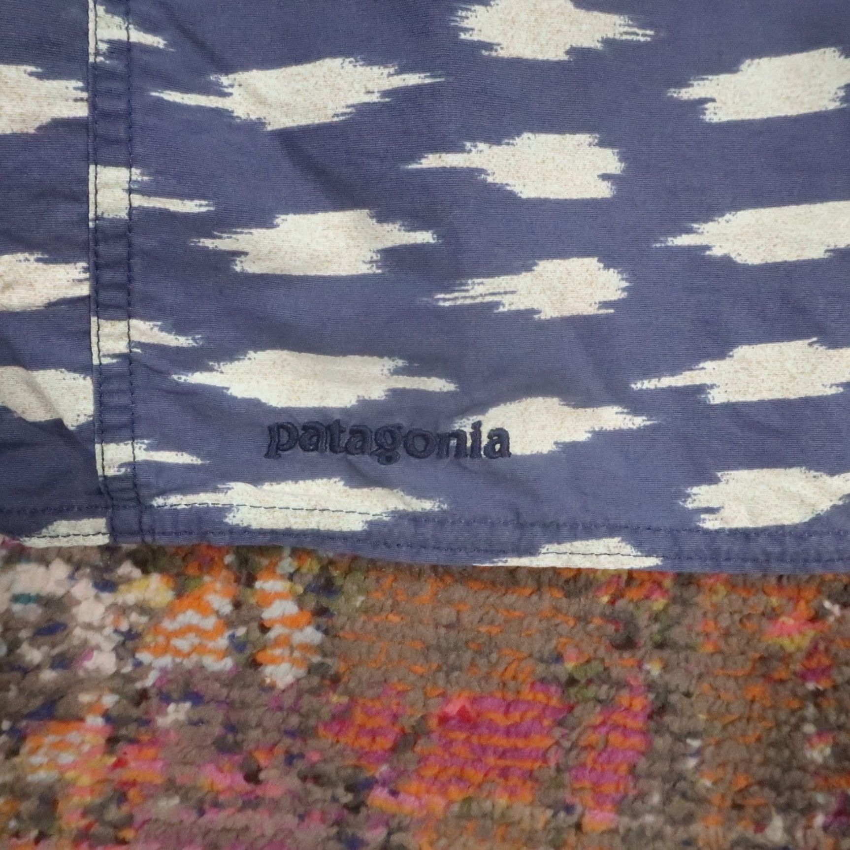Patagonia Patagonia Board Shorts Mens 34 Gray Aztec Geometric Pockets Nylon Unlined Beach Swim Trunks Mens B bottom Size US 34 / EU 50 - 7 Thumbnail