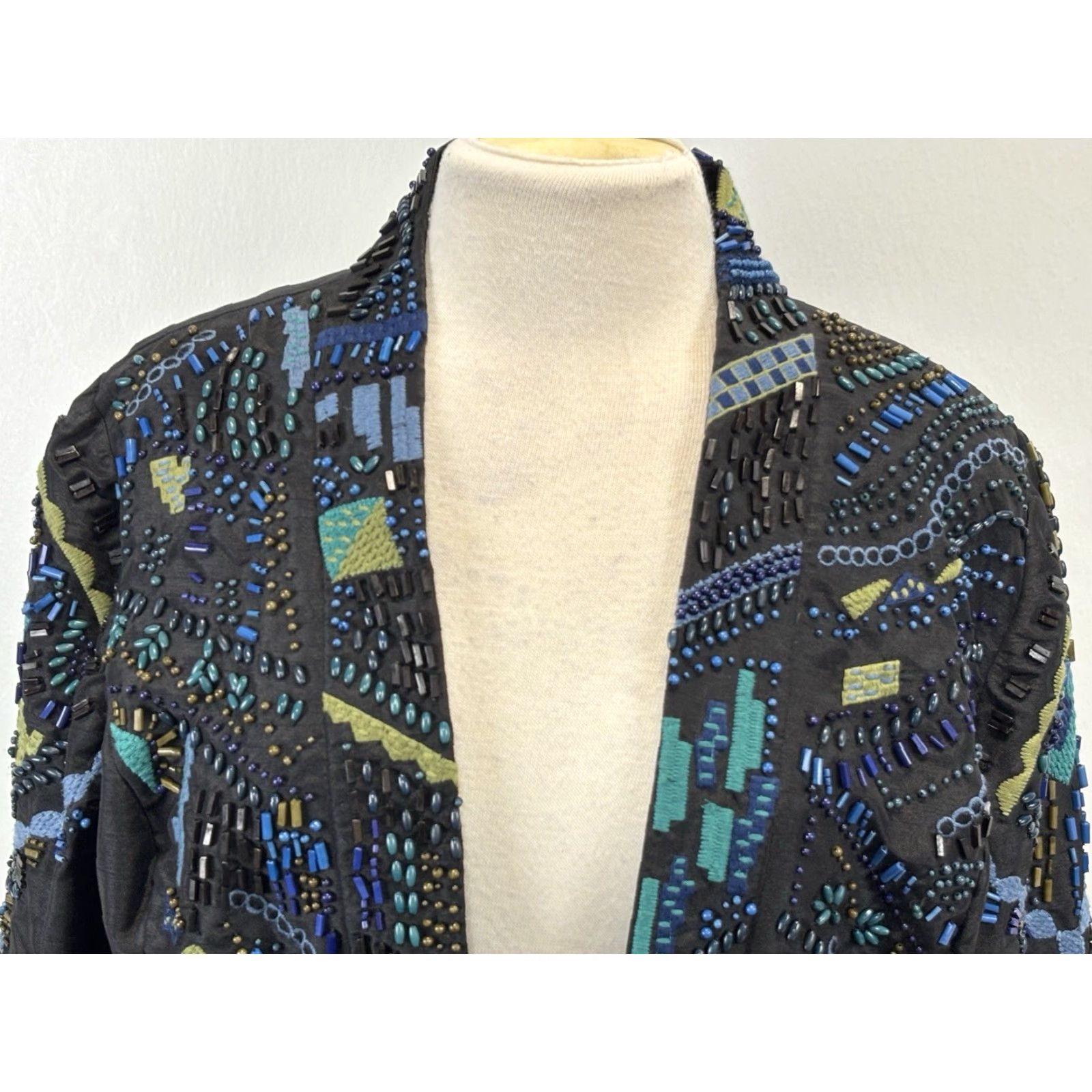 Vintage Chico's Blazer Women’s L Black Open Front Beaded Aztec Bohemian Southwestern Art To Wear Shirt/Blazer Women’s L Black Beaded Aztec Open Front Size L / US 10 / IT 46 - 5 Thumbnail