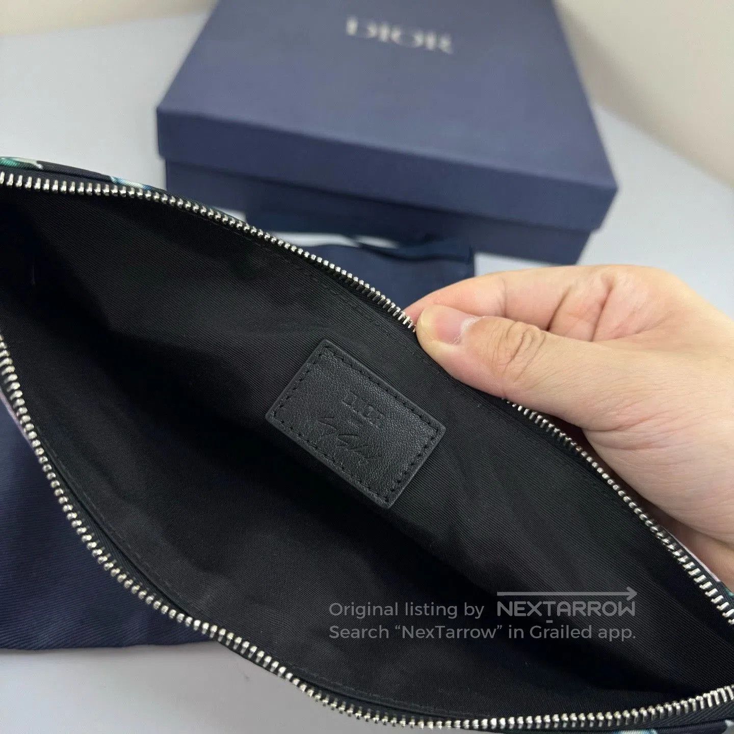 Dior Dior Kenny Scharf Collaboration Clutch. Size ONE SIZE - 4 Thumbnail