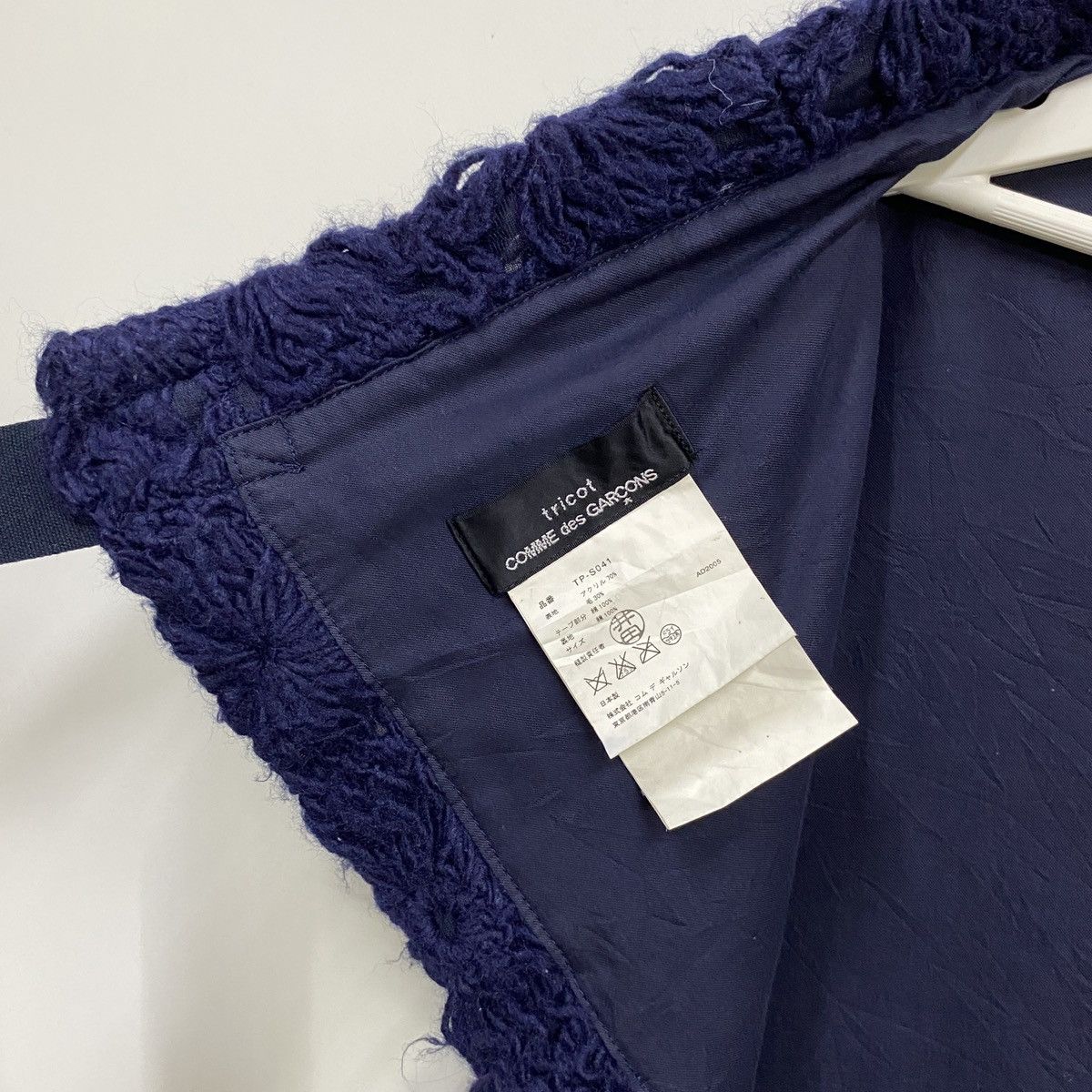 Tricot Comme des Garcons tricot COMME des GARÇONS Wool Floral Knitted Wrap Skirt Size 30" / US 8 / IT 44 - 8 Thumbnail