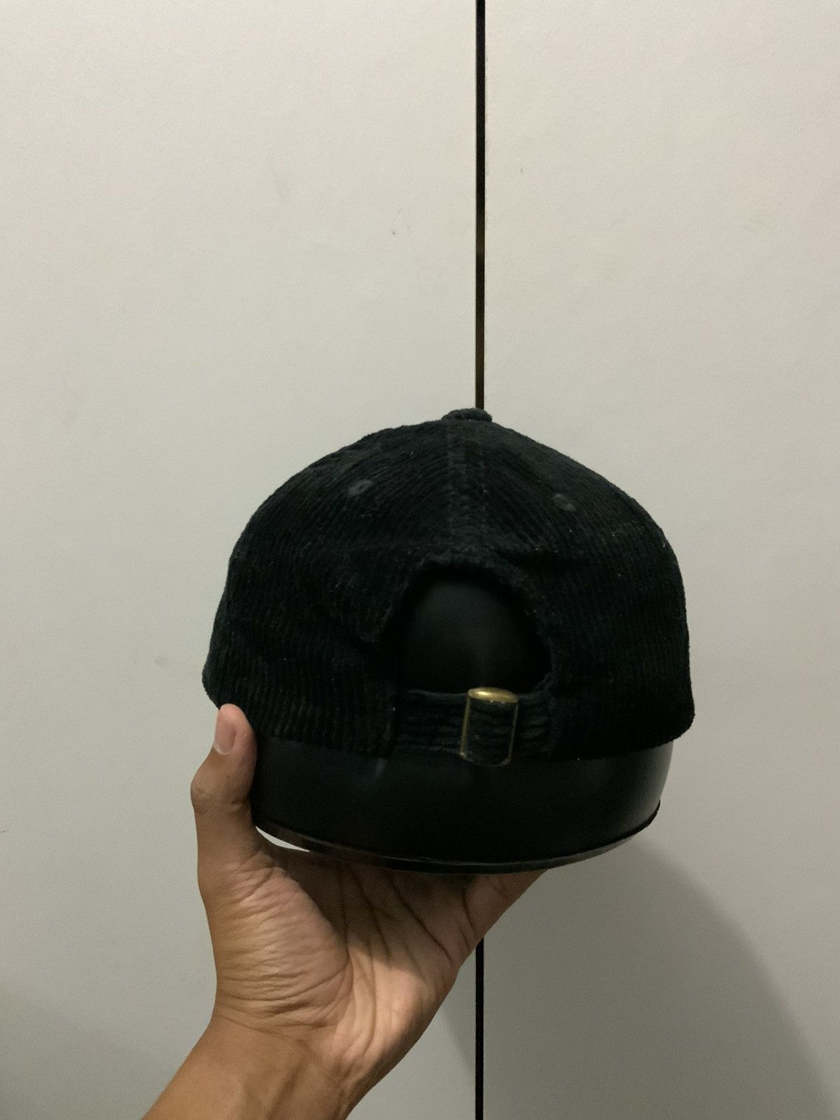 Japanese Brand Moz Sweden Corduroi Black Hat Size ONE SIZE - 3 Thumbnail