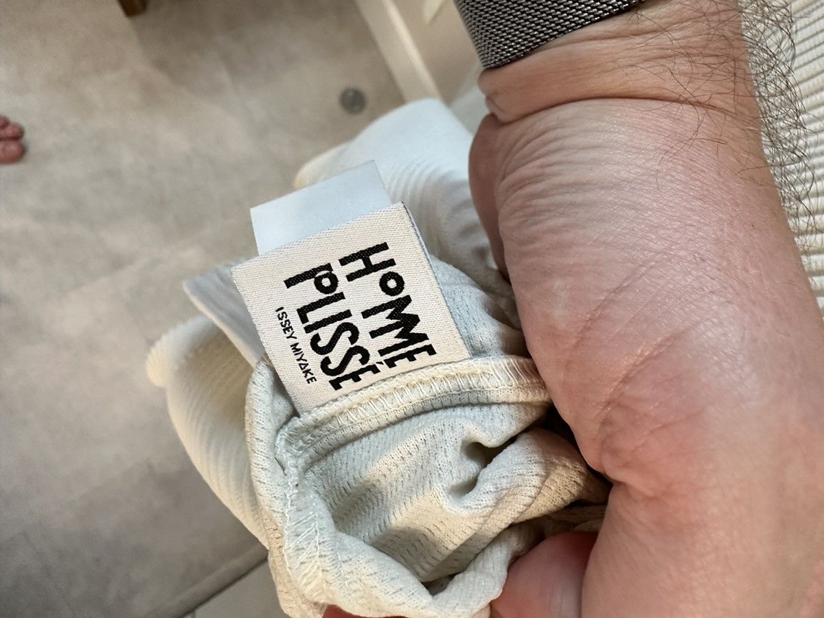 Homme Plisse Issey Miyake Ivory Monthly Color March Coat Size US L / EU 52-54 / 3 - 9 Thumbnail