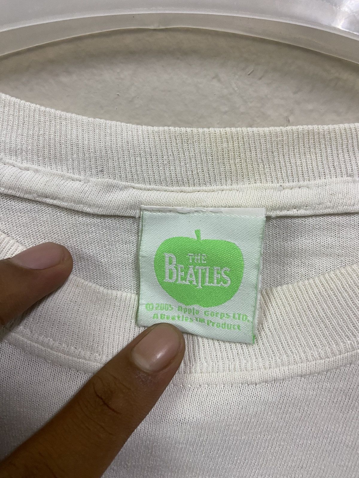 Band Tees × Vintage Crazy Vintage Y2KThe Beatles Band Graphic Tee! Size US L / EU 52-54 / 3 - 4 Thumbnail