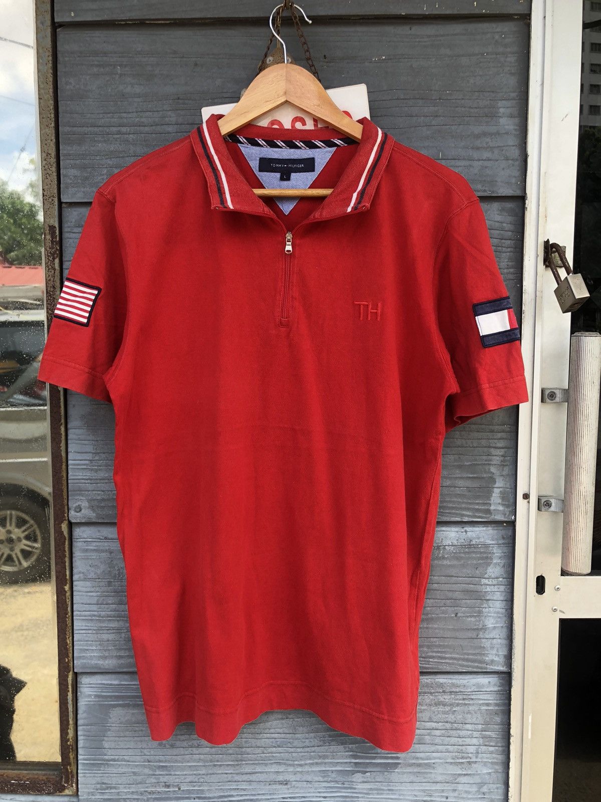 Tommy Hilfiger × Vintage Vintage Tommy Hilfiger USA 1/4 Zipper Polo Tee Size US L / EU 52-54 / 3 - 1 Thumbnail