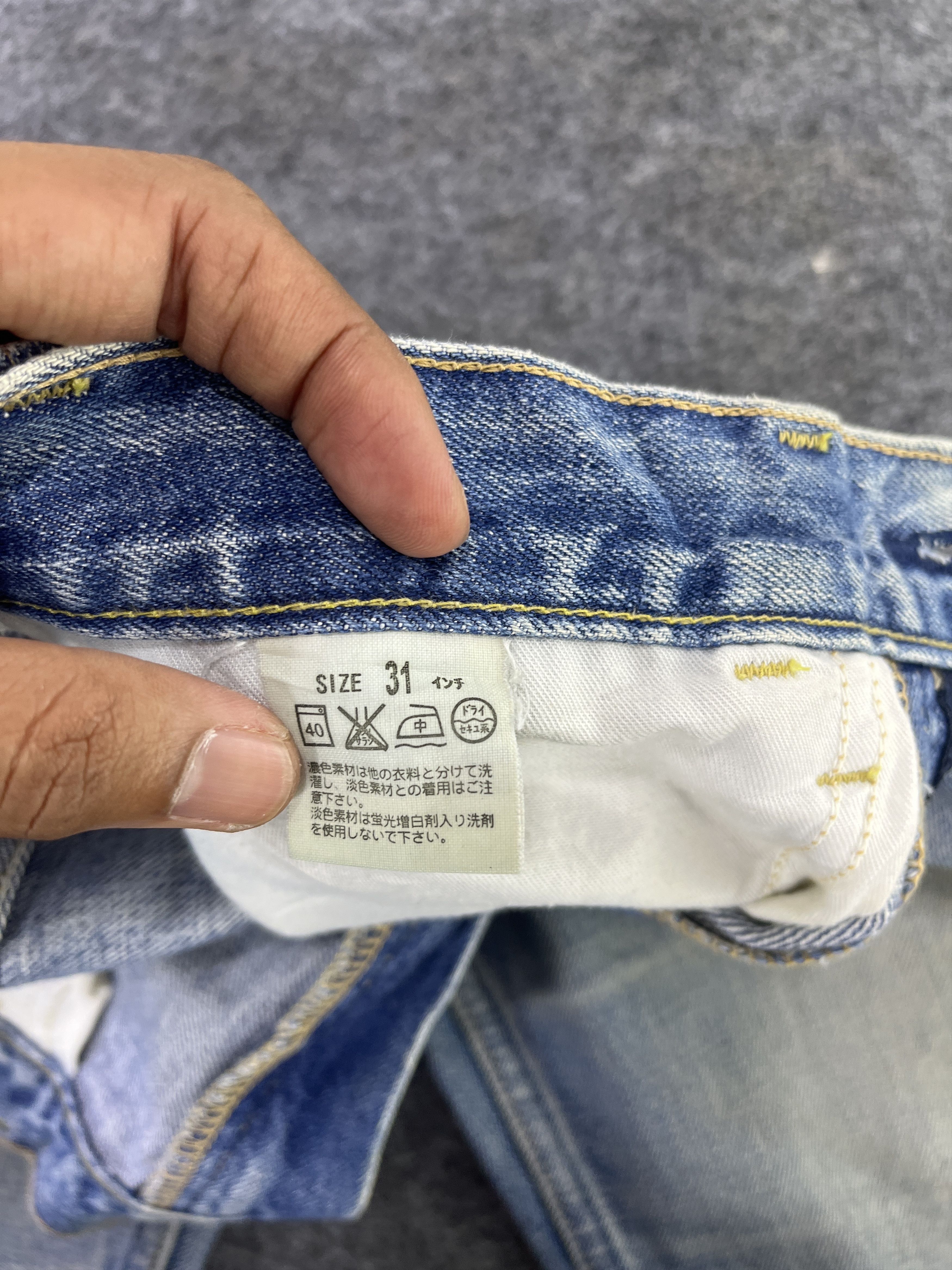 Levi's Vintage Levis 519 Distressed Jeans - J964 Size US 31 - 7 Thumbnail
