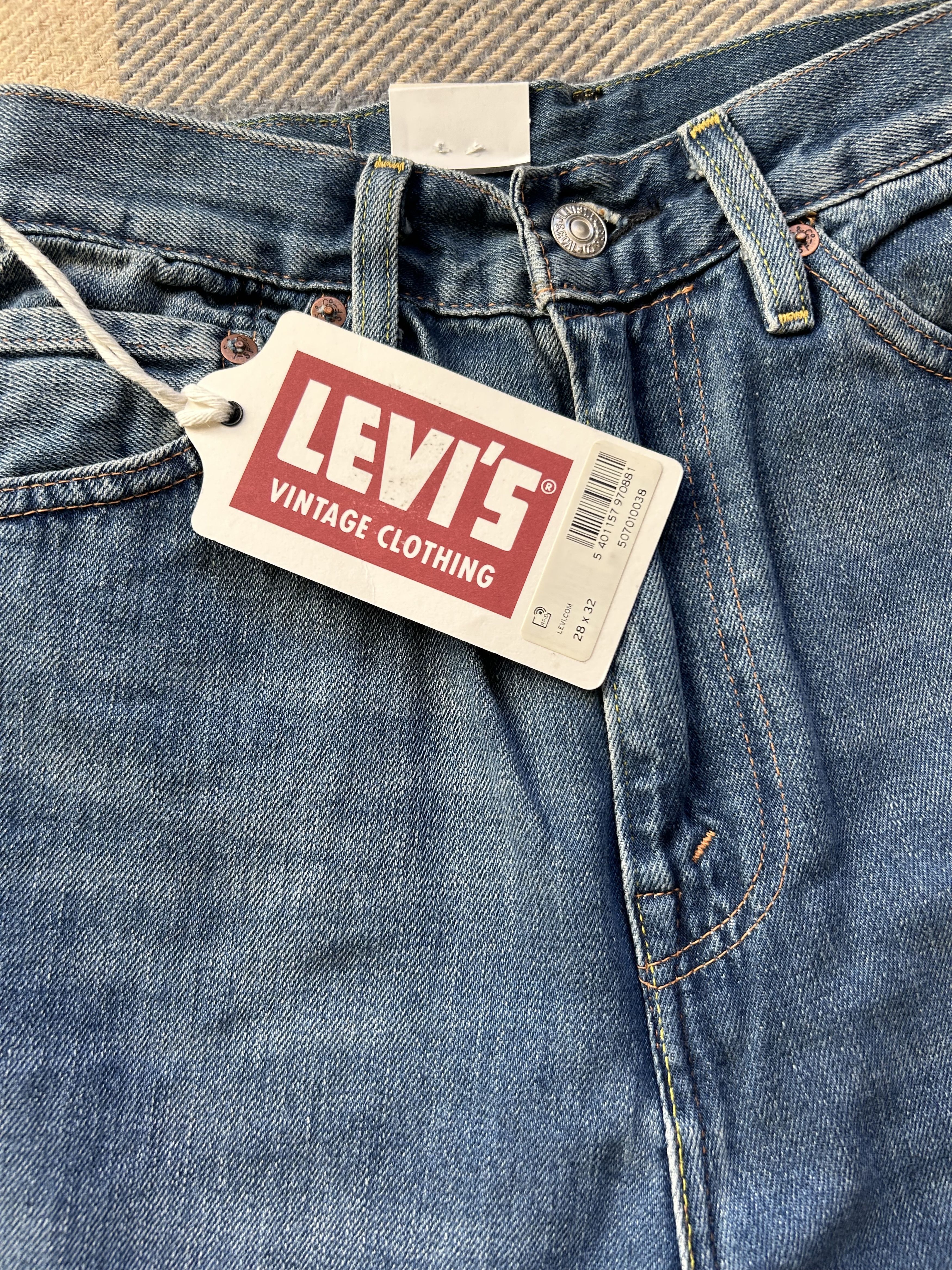 Levi's Vintage Clothing LVC 701 1950s Japanese Selvedge Denim — W28 L32 — NWT Size 28" / US 6 / IT 42 - 15 Thumbnail