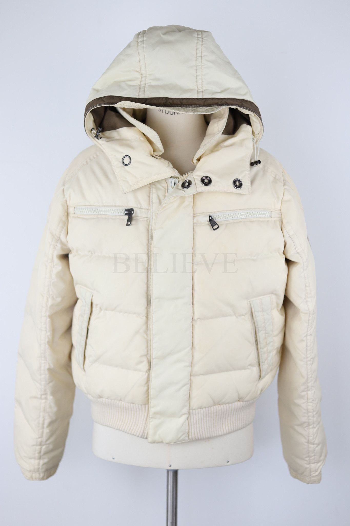 Moncler MONCLER JACKET MILKY WHITE DOWN PUFFER WITH LOGO 326 Size US L / EU 52-54 / 3 - 1 Thumbnail
