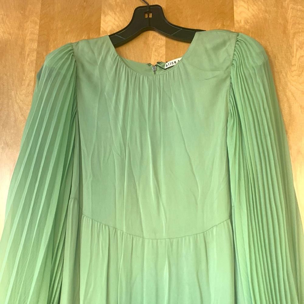Designer Alice + Olivia-Chiffon bell slv mid length-Sm-100% Vis Shell Size S / US 4 / IT 40 - 3 Thumbnail