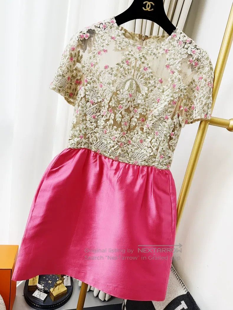 Valentino Valentino Color-blocked floral nail bead embroidered sequi Size M / US 6-8 / IT 42-44 - 2 Thumbnail