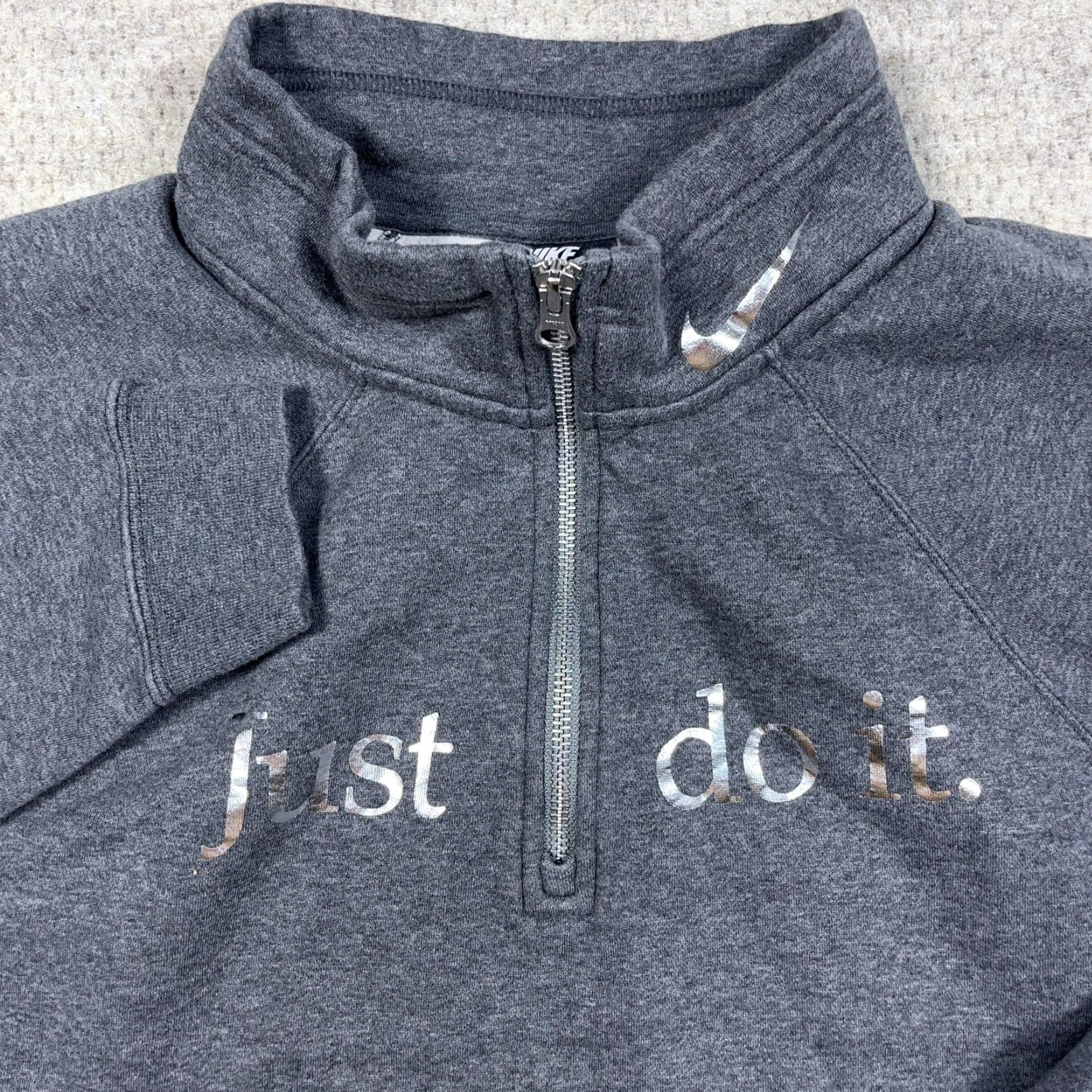 Nike Nike Sweatshirt Women Large Gray Cropped Pullover Quarter Zip Just Do It Size L / US 10 / IT 46 - 2 Thumbnail