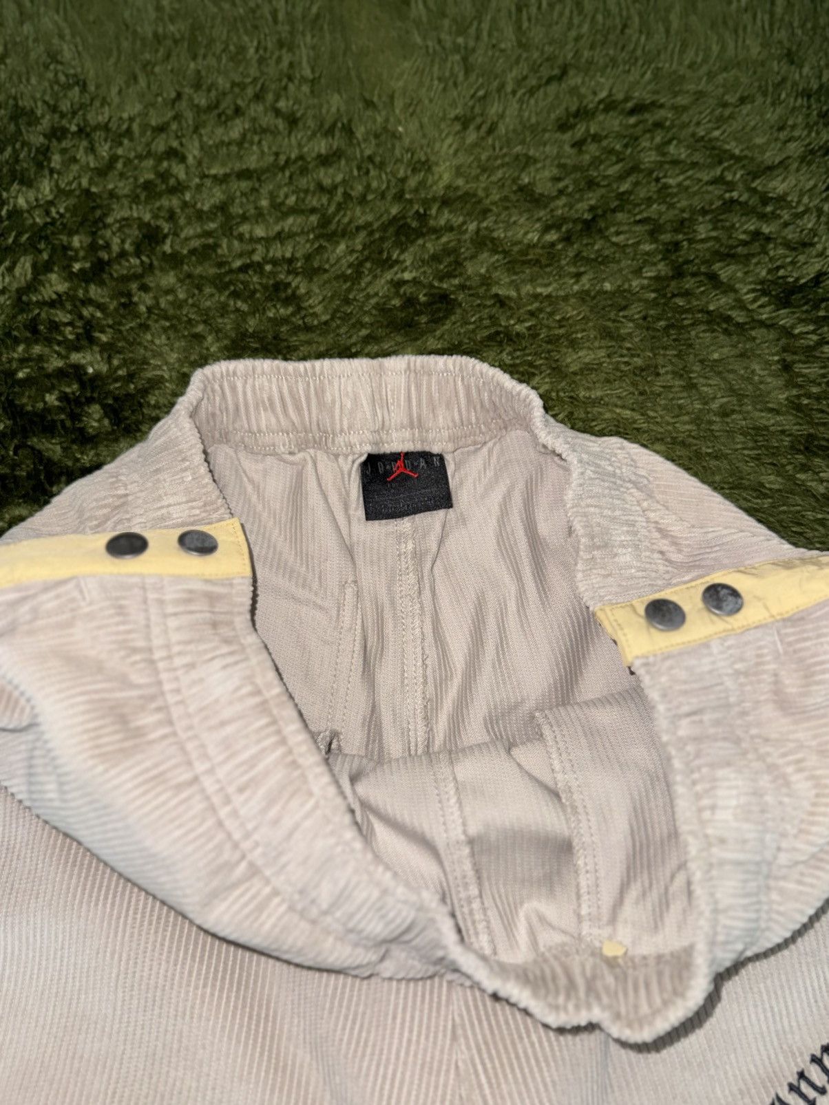 Jordan Brand [L] Jordan x Russell Westbrook Honor The Gift Corduroy Pants Size US 34 / EU 50 - 4 Thumbnail