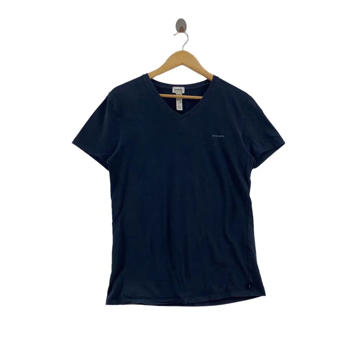 Diesel DIESEL ITALY Minimalist Design V Neck Plain Tee Shirt Top Size M / US 6-8 / IT 42-44 - 1 Thumbnail