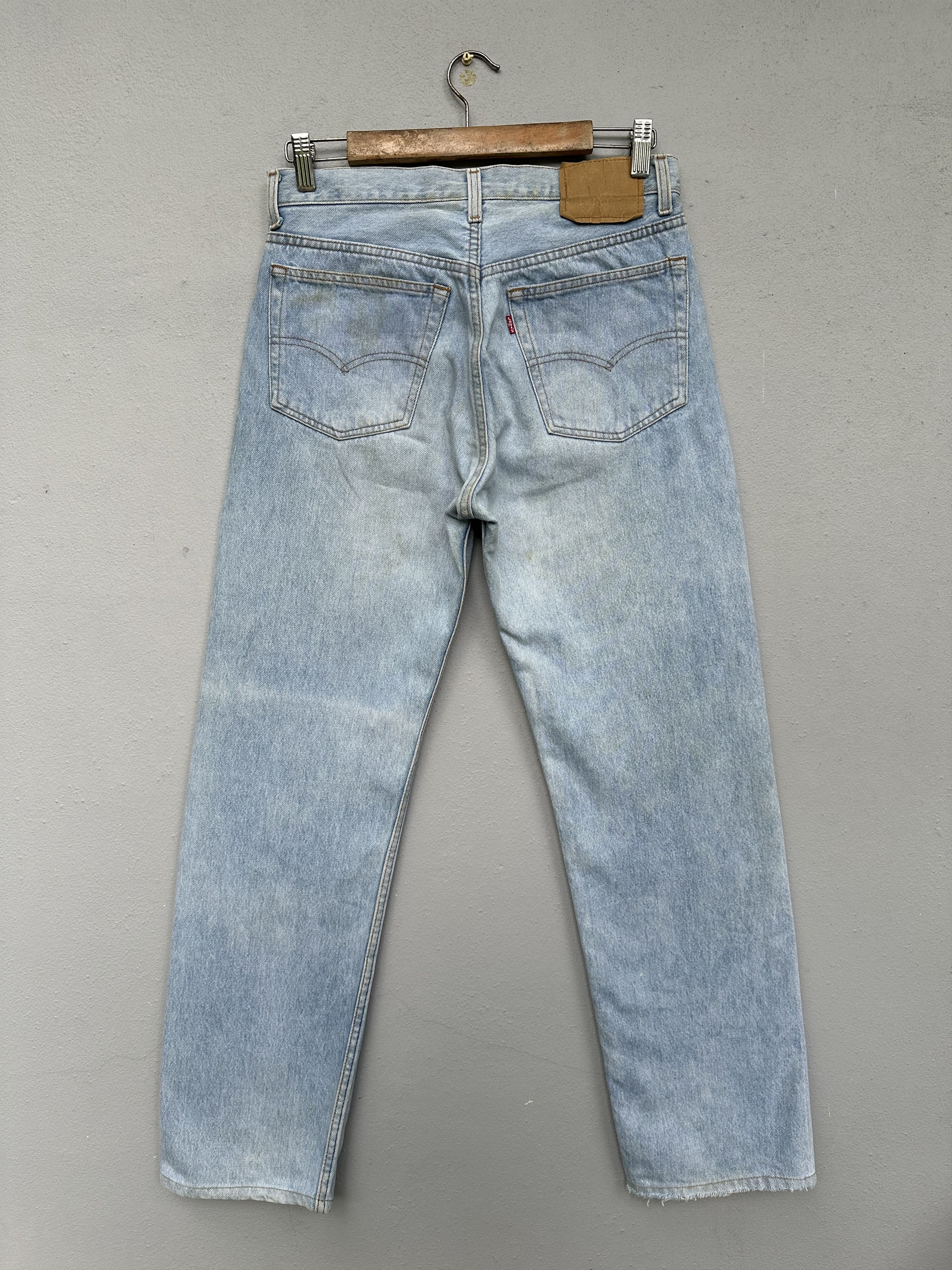Levi's Vintage 1993 Levi's 501 Distressed Denim Jeans Size US 30 / EU 46 - 3 Thumbnail