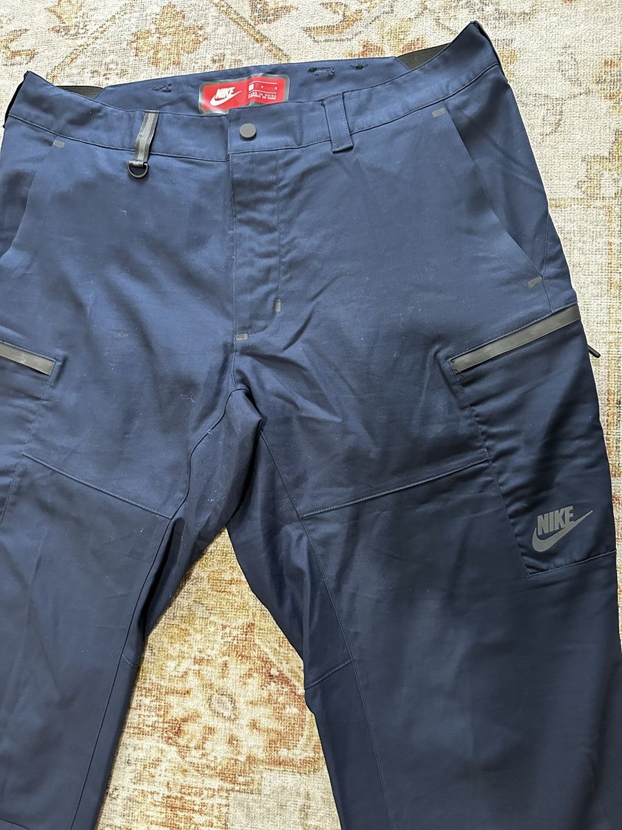 Nike Nike Tech Cargo Pants Size US 34 / EU 50 - 2 Thumbnail