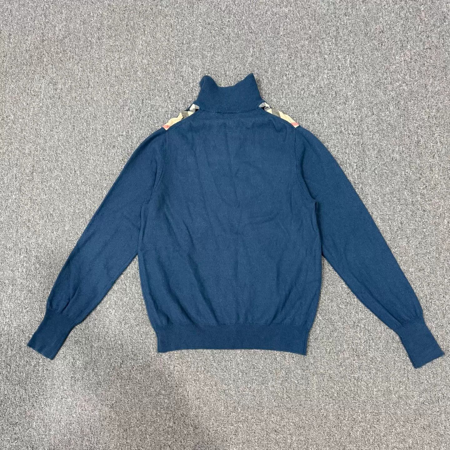 Burberry Burberry blue half-zip Horseferry knit L 95new Size US L / EU 52-54 / 3 - 2 Thumbnail