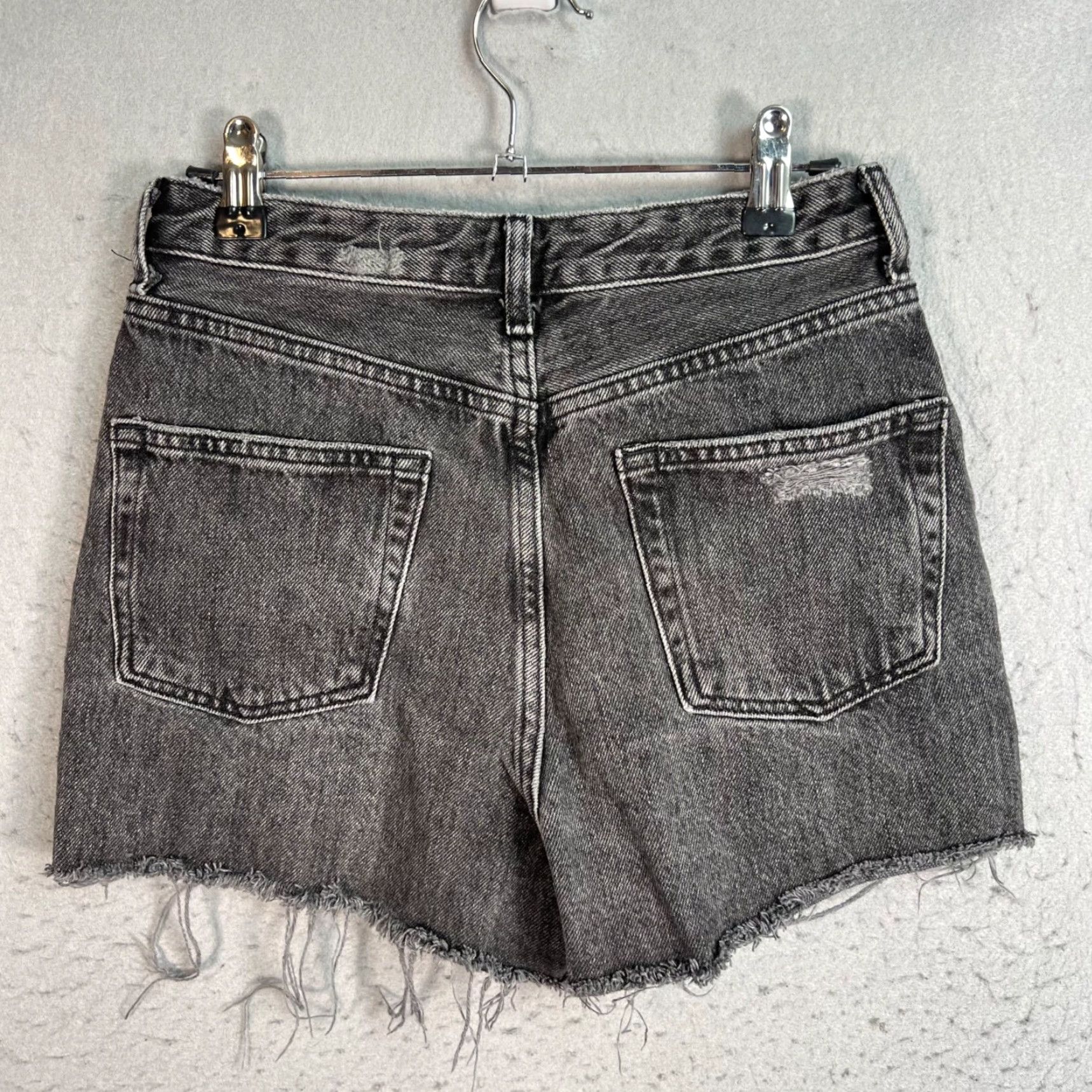 Topshop Topshop Womens Distressed Gray Mom Denim Shorts Ripped Frayed Hem Size 2 26in Inseam 3in 5-Pocket Denim Cotton Casual Summer Spring Womens Size 26" / US 2 / IT 38 - 2 Thumbnail