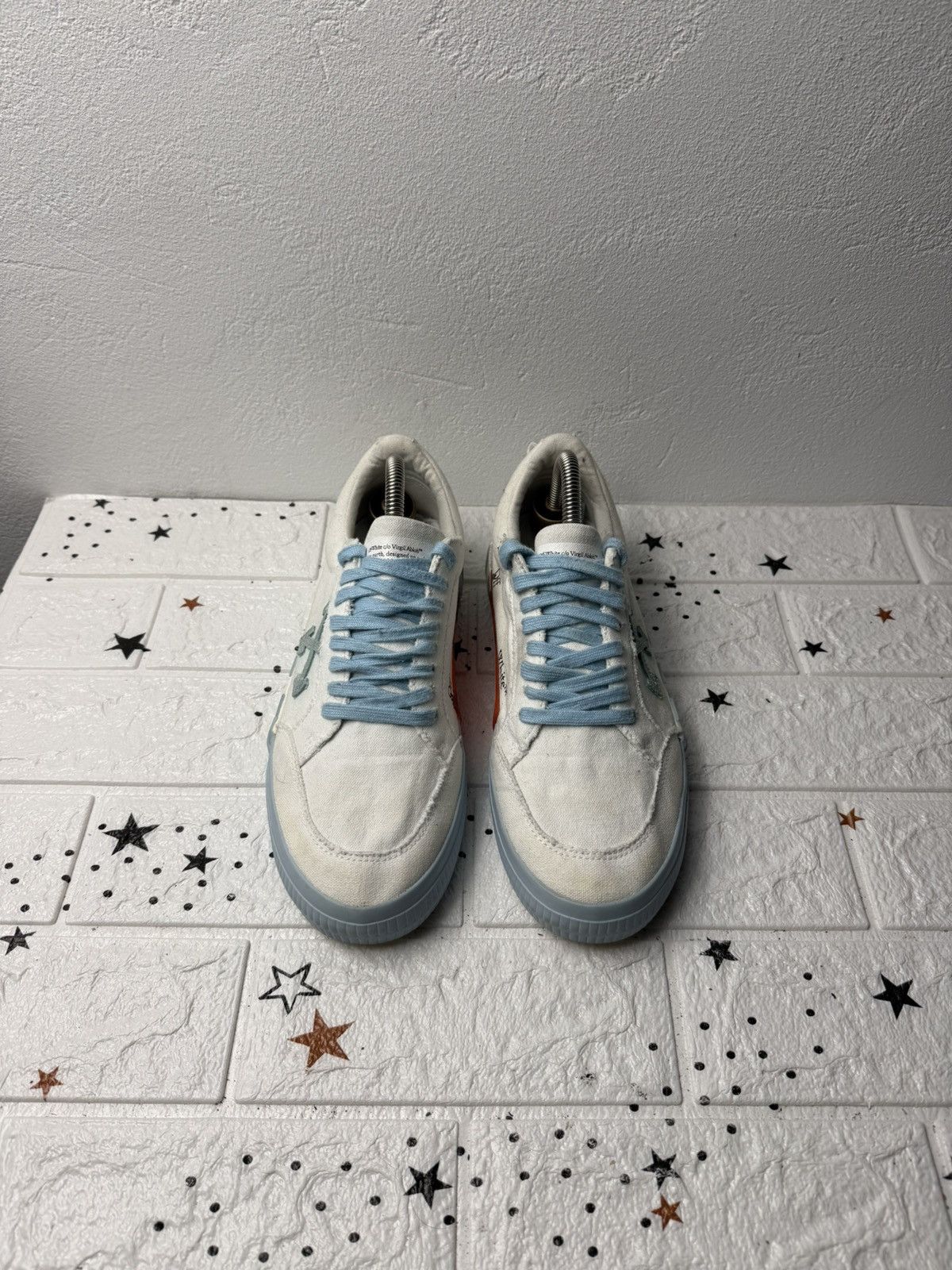 Off-White Off-White Low Vulcanized Canvas White/Blue US7 UK6.5 EUR41 Size US 7 / EU 40 - 6 Thumbnail