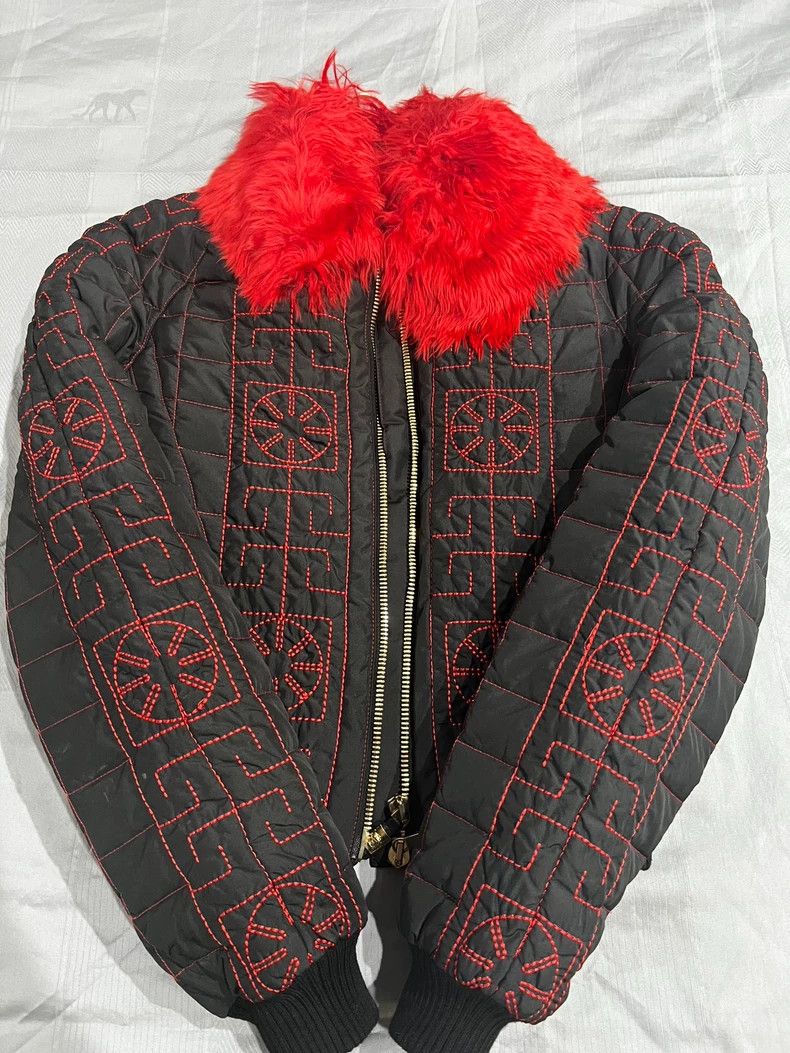 Versace Versace White goose down llama fur grass fur collar down j Size M / US 6-8 / IT 42-44 - 3 Thumbnail