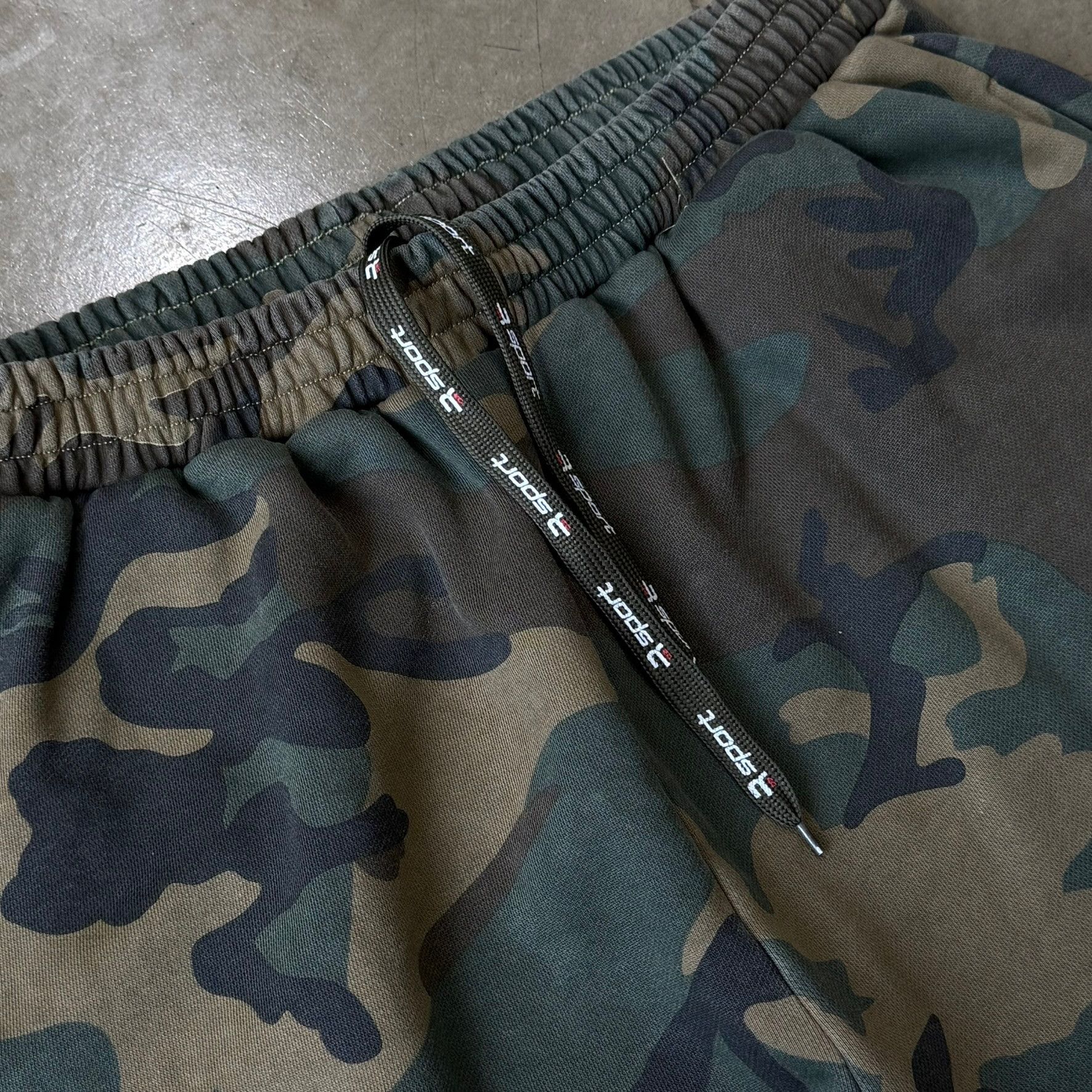The GV Gallery Large - Raspberry Camo Pants Size US 36 / EU 52 - 2 Thumbnail