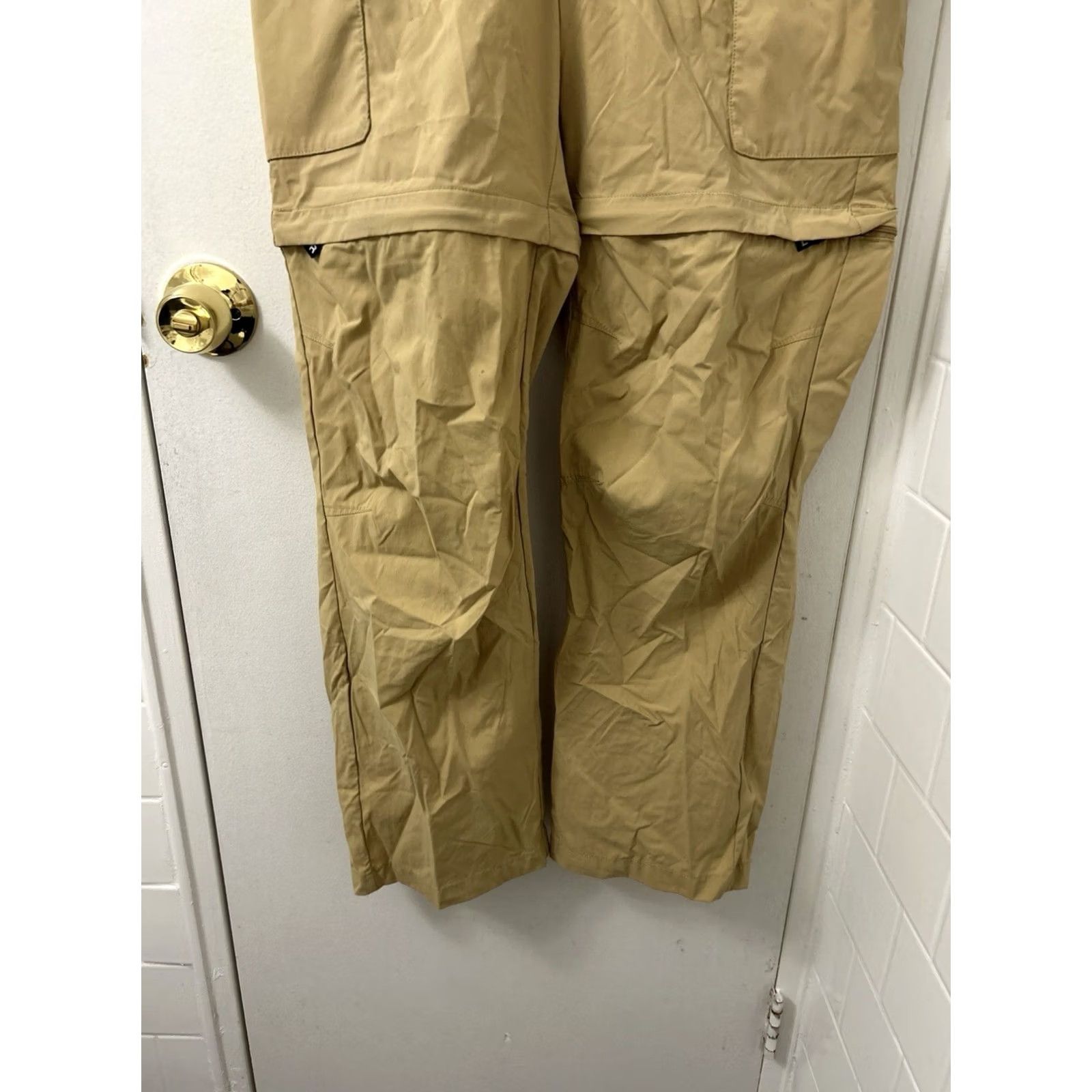 Vintage VINTAGE? No — LL Bean Cresta Hiking Pants Mens XS Tan Convertible Cargo Zip Off Shorts? Size US 27 - 3 Thumbnail