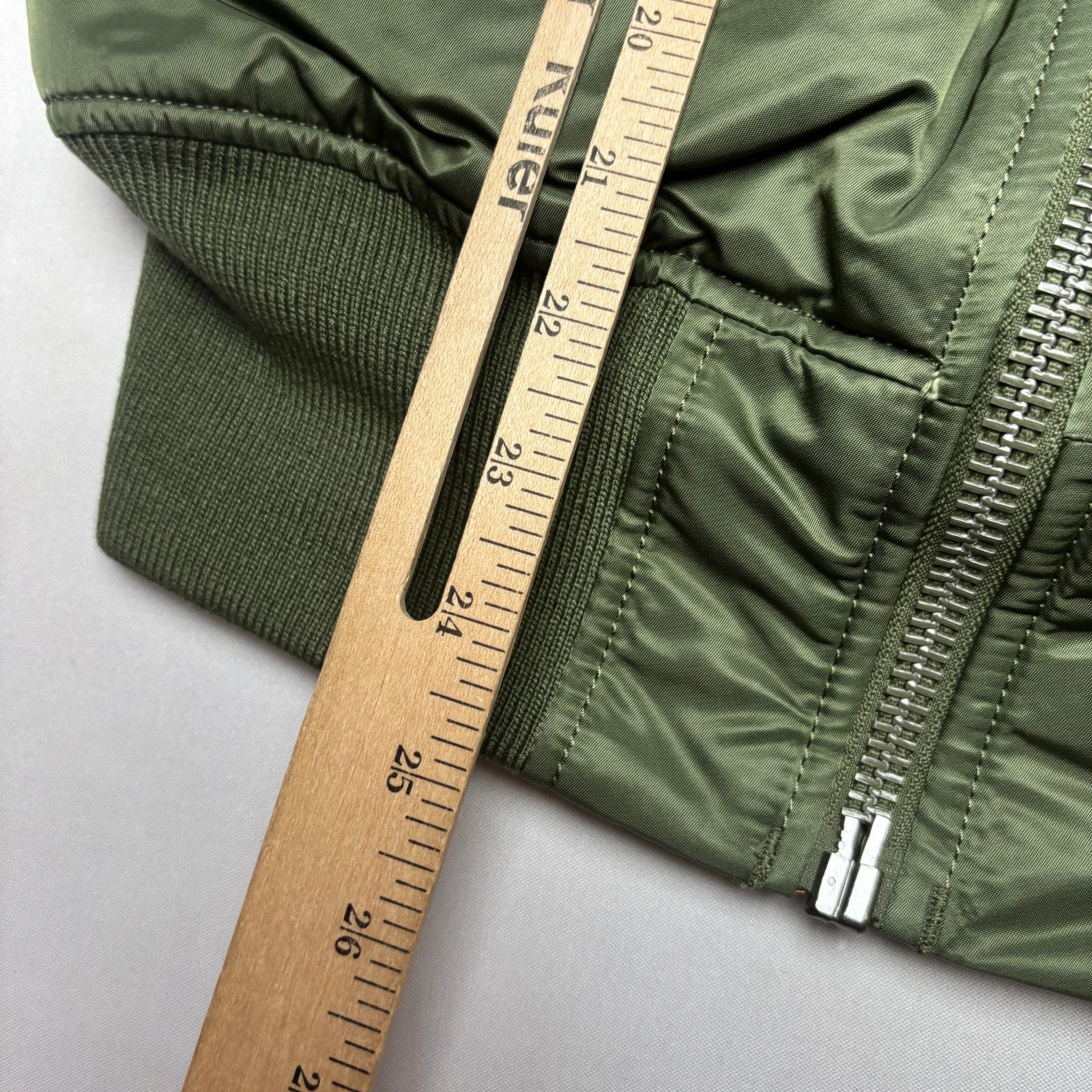 Alpha Industries NWT Alpha Industries MA-1 Bomber Jacket Men's XS Made in USA Size US XS / EU 42 / 0 - 7 Thumbnail
