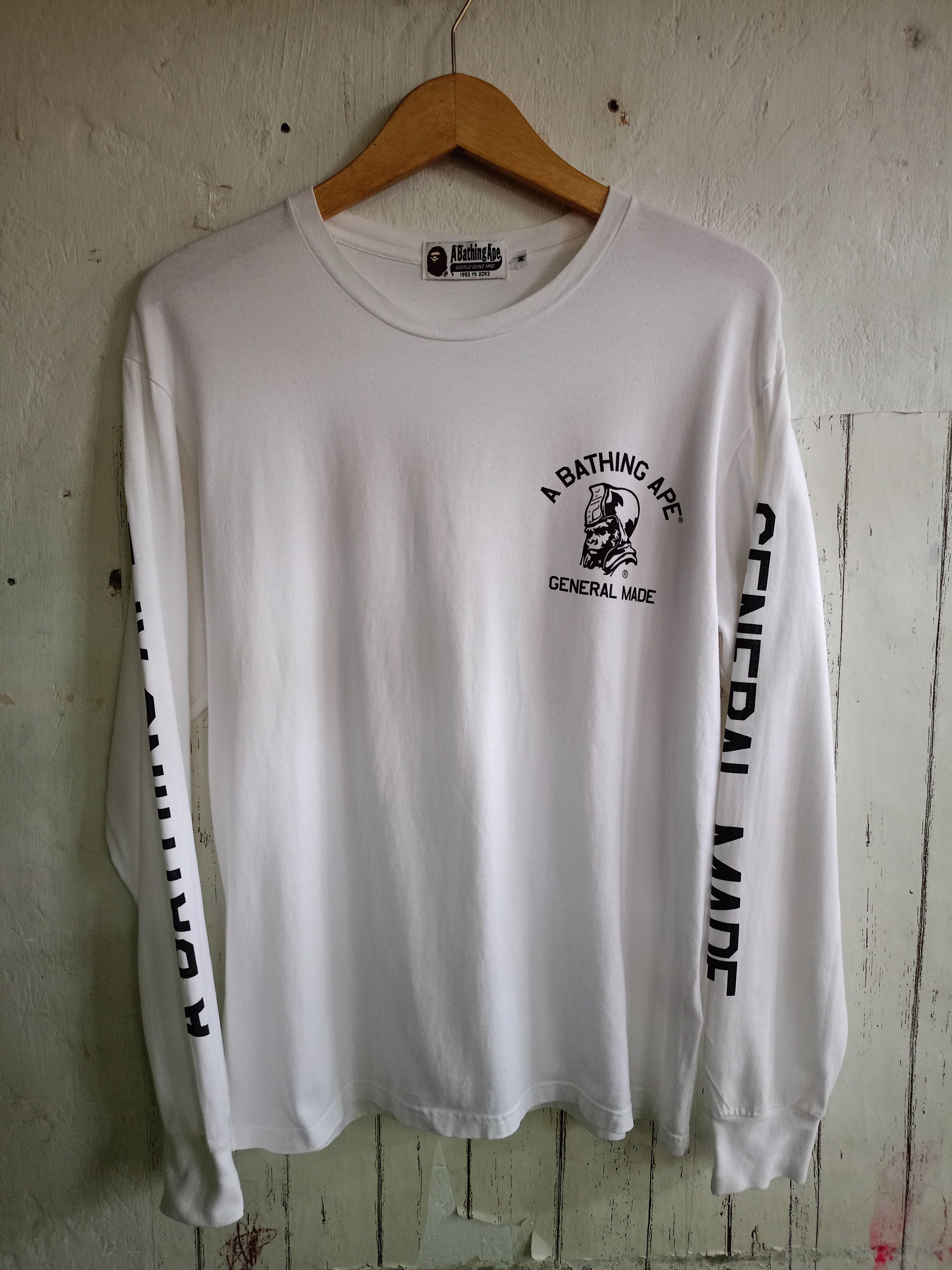 A BATHING APE × JURASSIC WORLD Warning Bape X Jurassic World Logo Tee Black Medium 100% Authentic