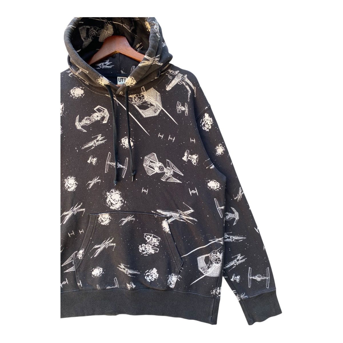 Star Wars × Uniqlo Uniqlo Star Wars Hoodie Fullprint Pullover Jumper Size XL Size US XL / EU 56 / 4 - 4 Thumbnail