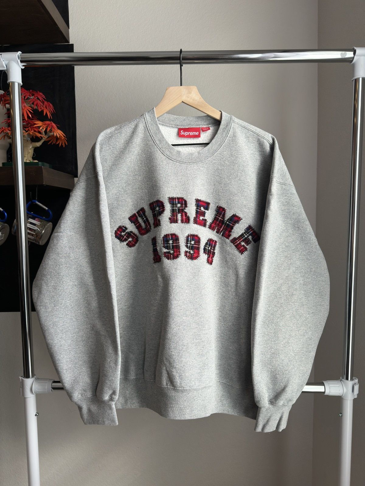 Supreme Supreme Angels Pond Plaid Arc Crewneck Grey Size US L / EU 52-54 / 3 - 1 Thumbnail