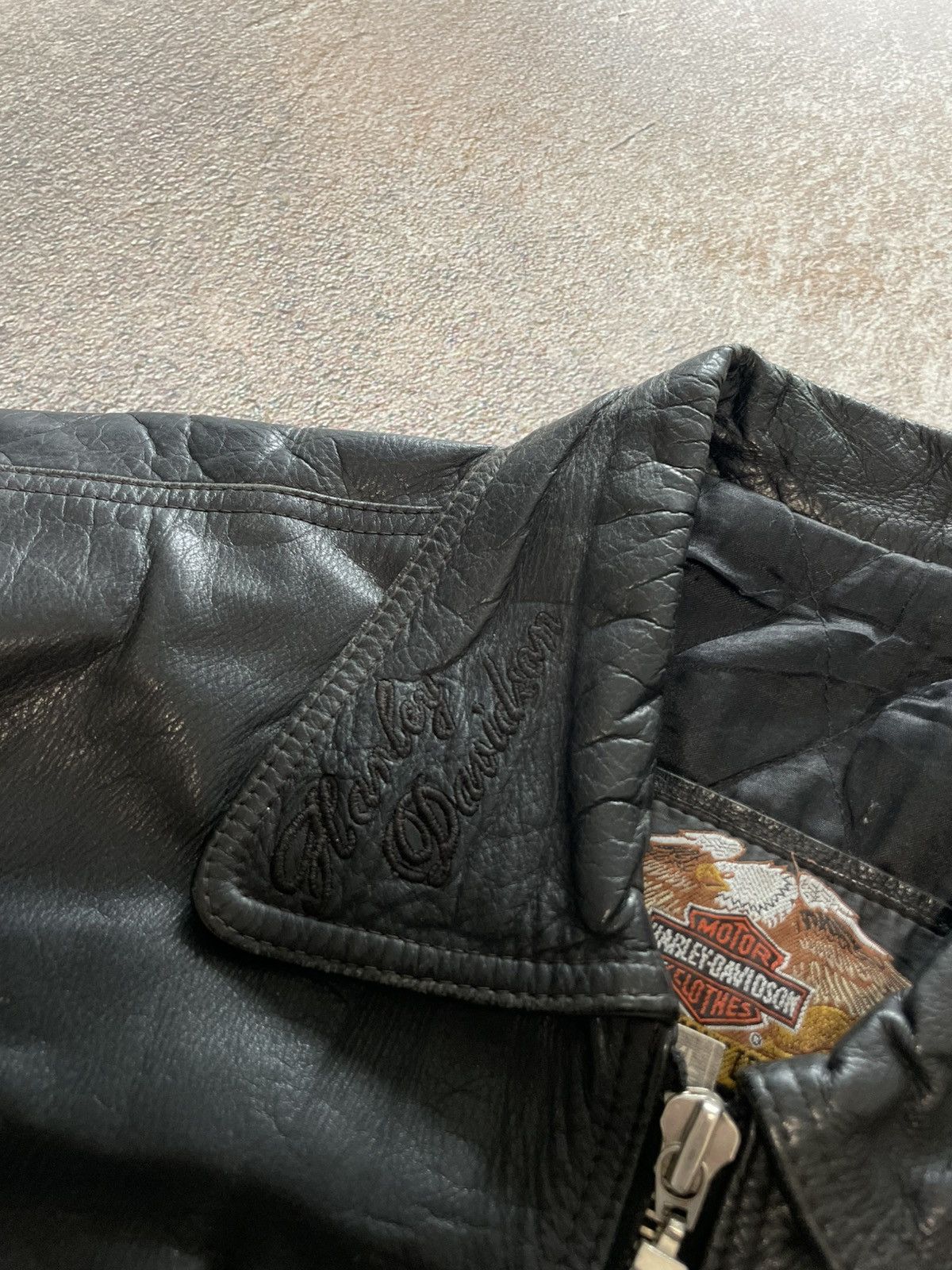 Harley Davidson Vintage Harley Davidson Heavy Leather Jacket Big Logo Size US XL / EU 56 / 4 - 6 Thumbnail
