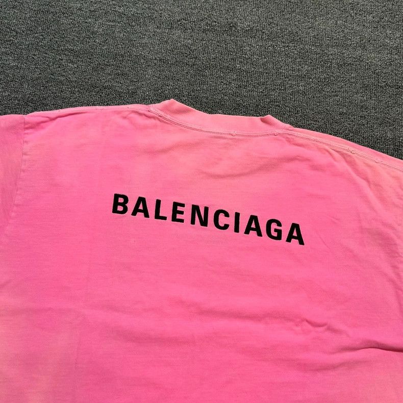 Balenciaga Balenciaga Pink logo embroidery before and after washing t Size US M / EU 48-50 / 2 - 5 Thumbnail