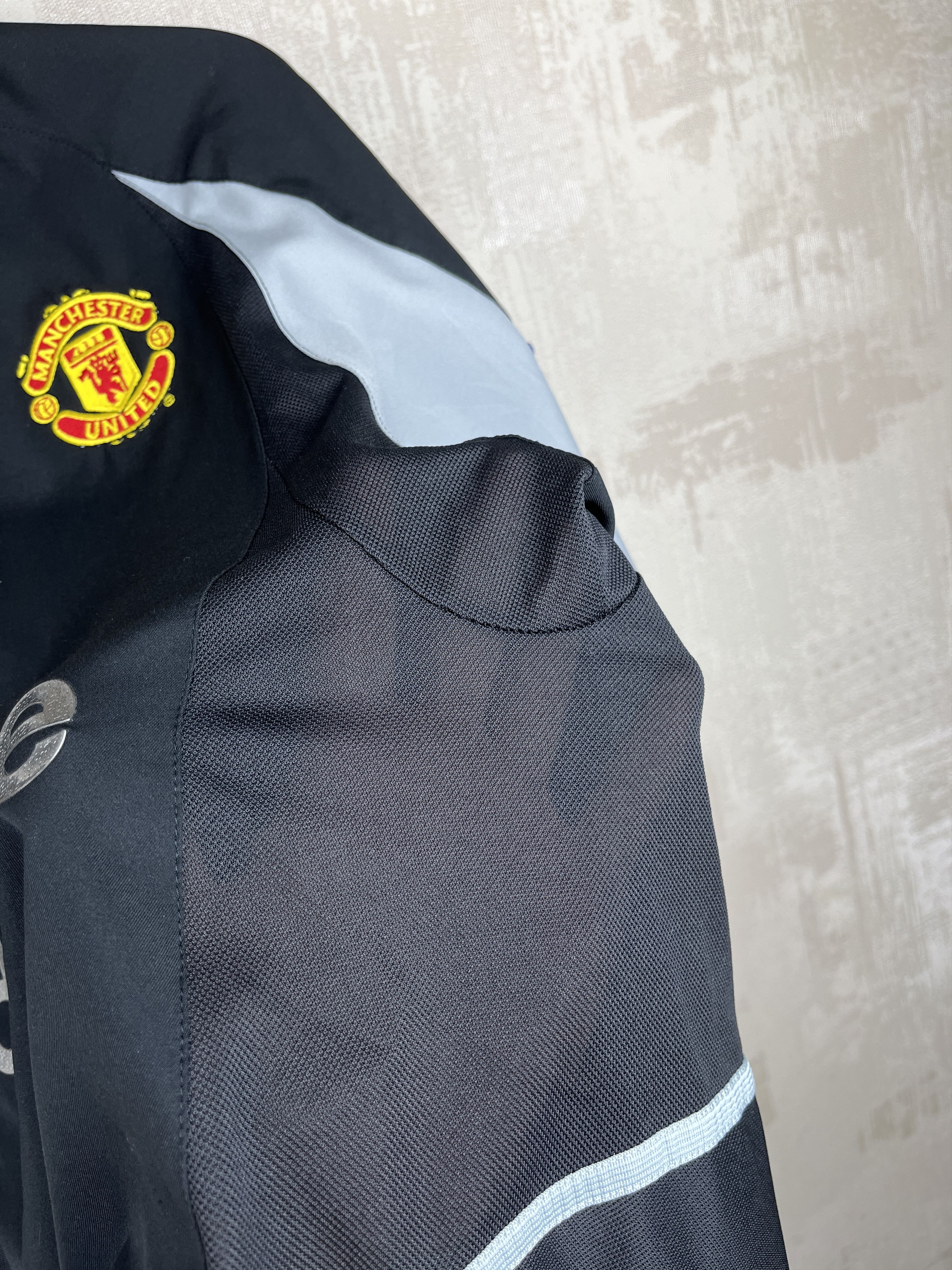Nike 2002-2004 Manchester United # 27 Silvestre Soccer Jersey Size US S / EU 44-46 / 1 - 23 Thumbnail
