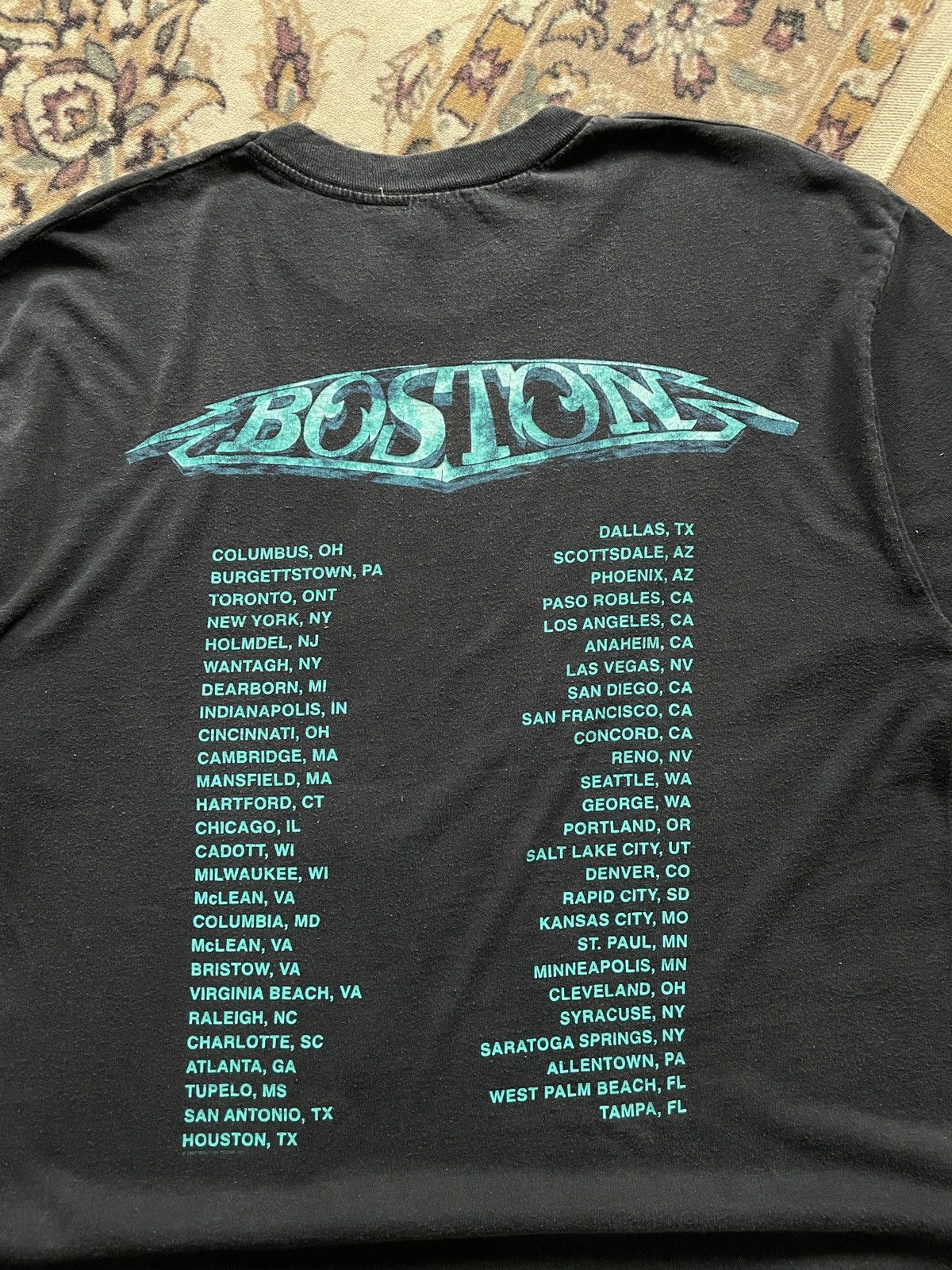 Band Tees × Vintage Vintage 1997 BOSTON Band Tee Tour Size US L / EU 52-54 / 3 - 4 Thumbnail