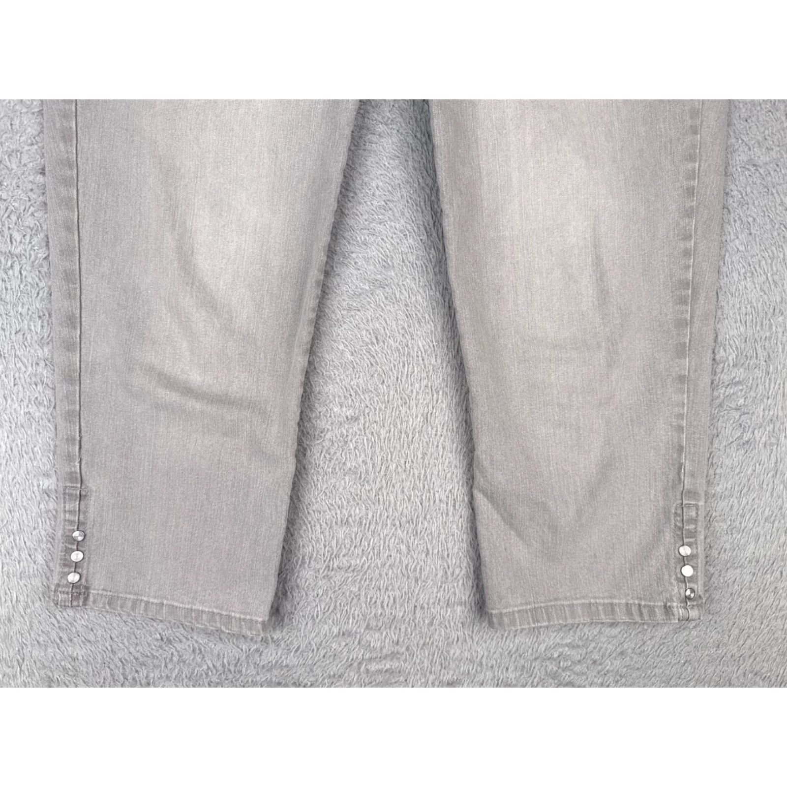 Gloria Vanderbilt Gloria Vanderbilt Jeans Women 8 Gray Denim Capri Cotton Blend Studded Ankle 30x23 Vintage: No Size 30" / US 8 / IT 44 - 2 Thumbnail