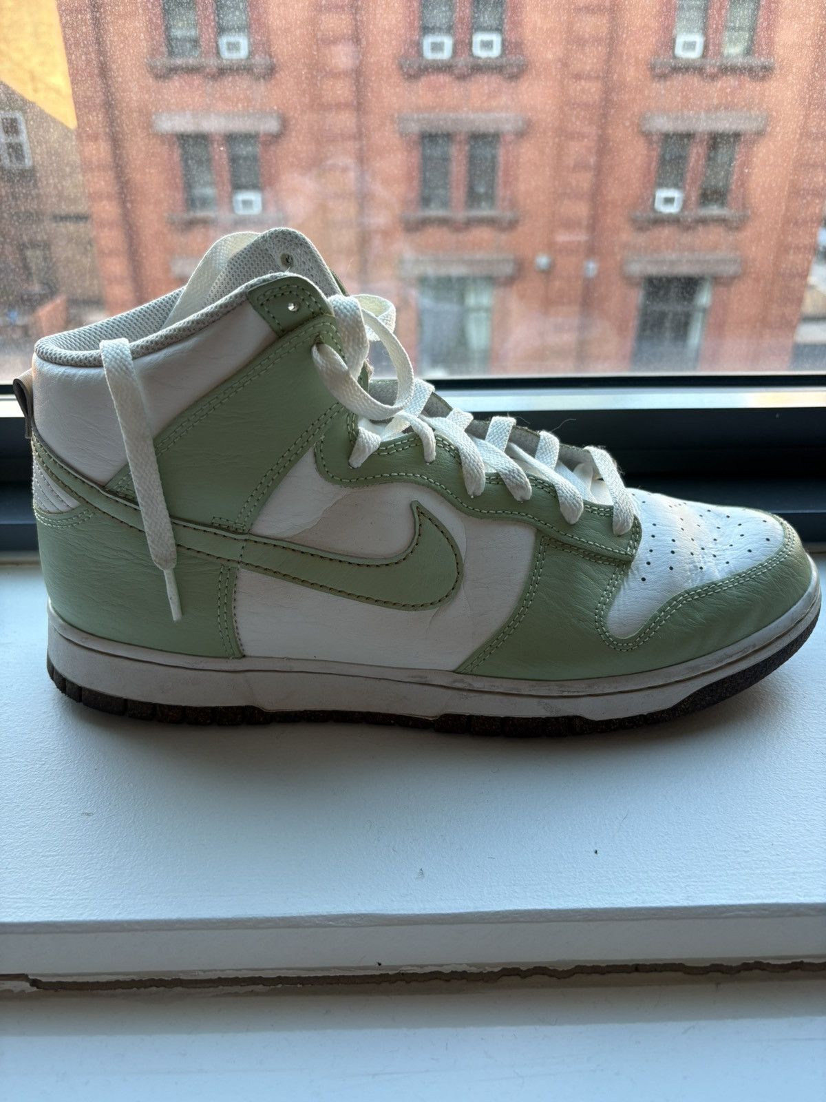 Nike Nike Dunk High SE “Honeydew” Size US 10.5 / EU 43-44 - 4 Thumbnail