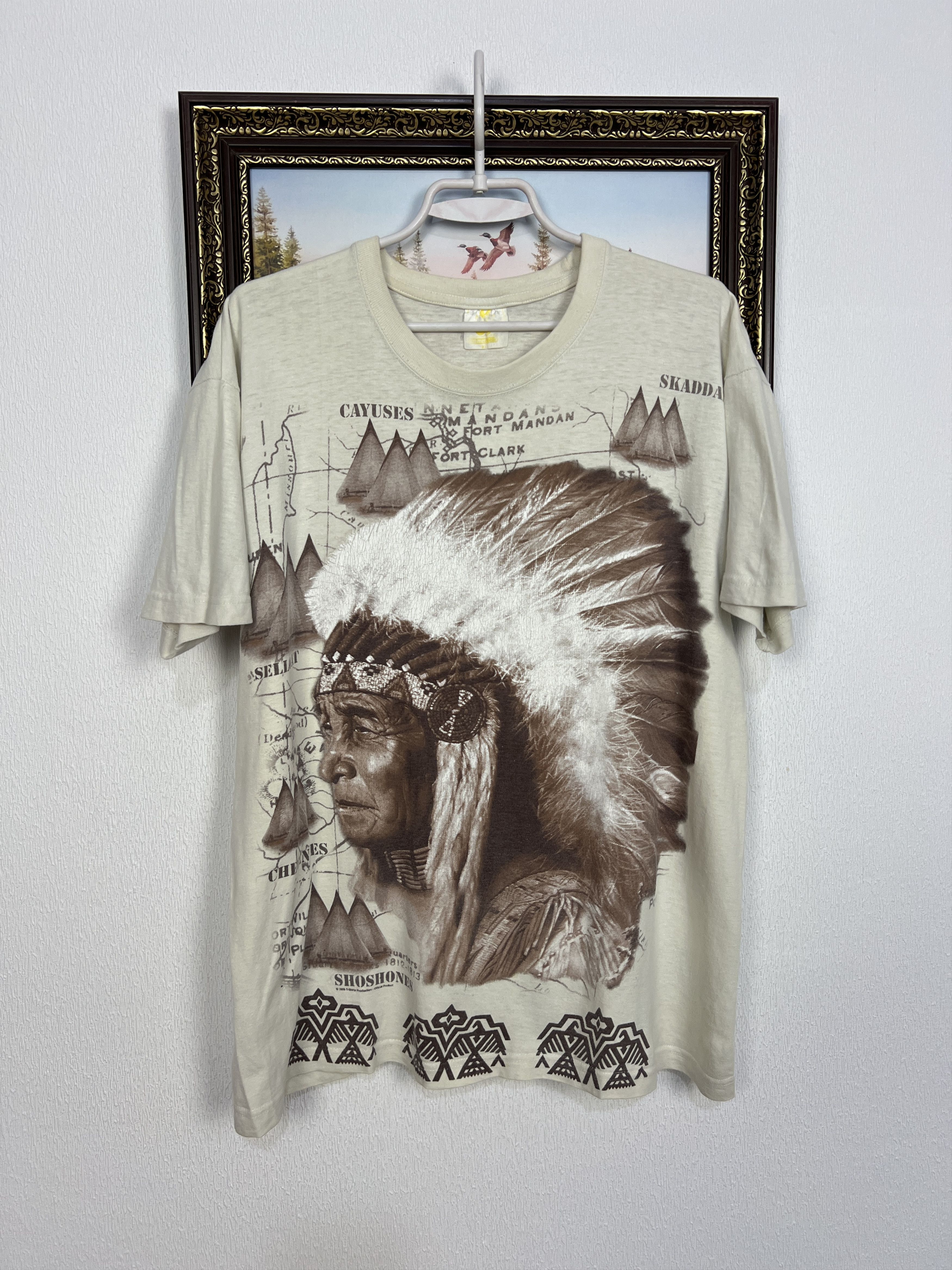 Vintage Native American Indigenous Chief Buffalo Print Shirt Tee Size US L / EU 52-54 / 3 - 1 Thumbnail