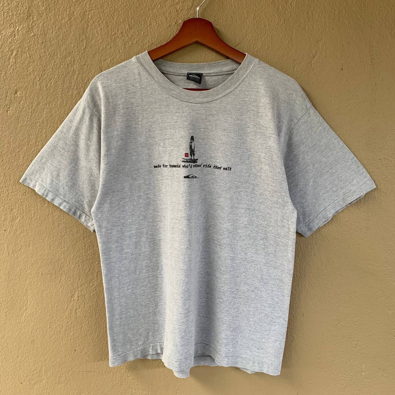 Quiksilver × Vintage Rare Vintage 90s Quiksilver Skateboarding/Surfing Tshirt Size US S / EU 44-46 / 1 - 1 Thumbnail